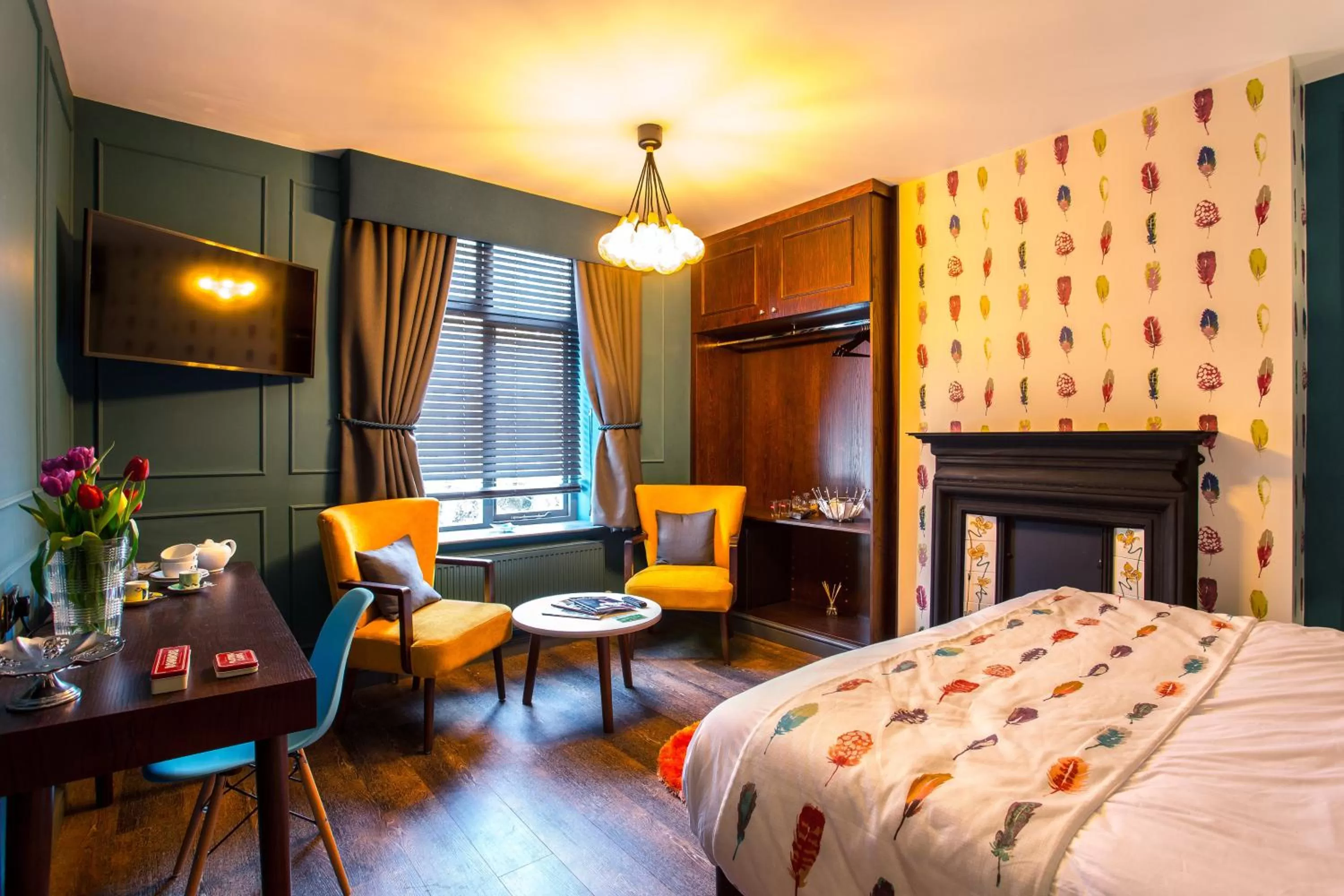 Photo of the whole room, Bed in Eagle and Child, Ramsbottom