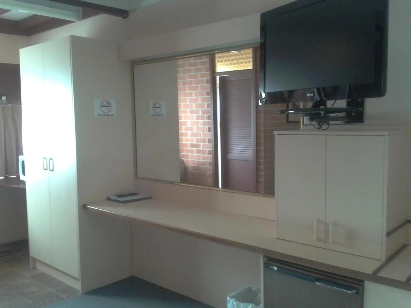 Decorative detail in Elsinor Motor Lodge