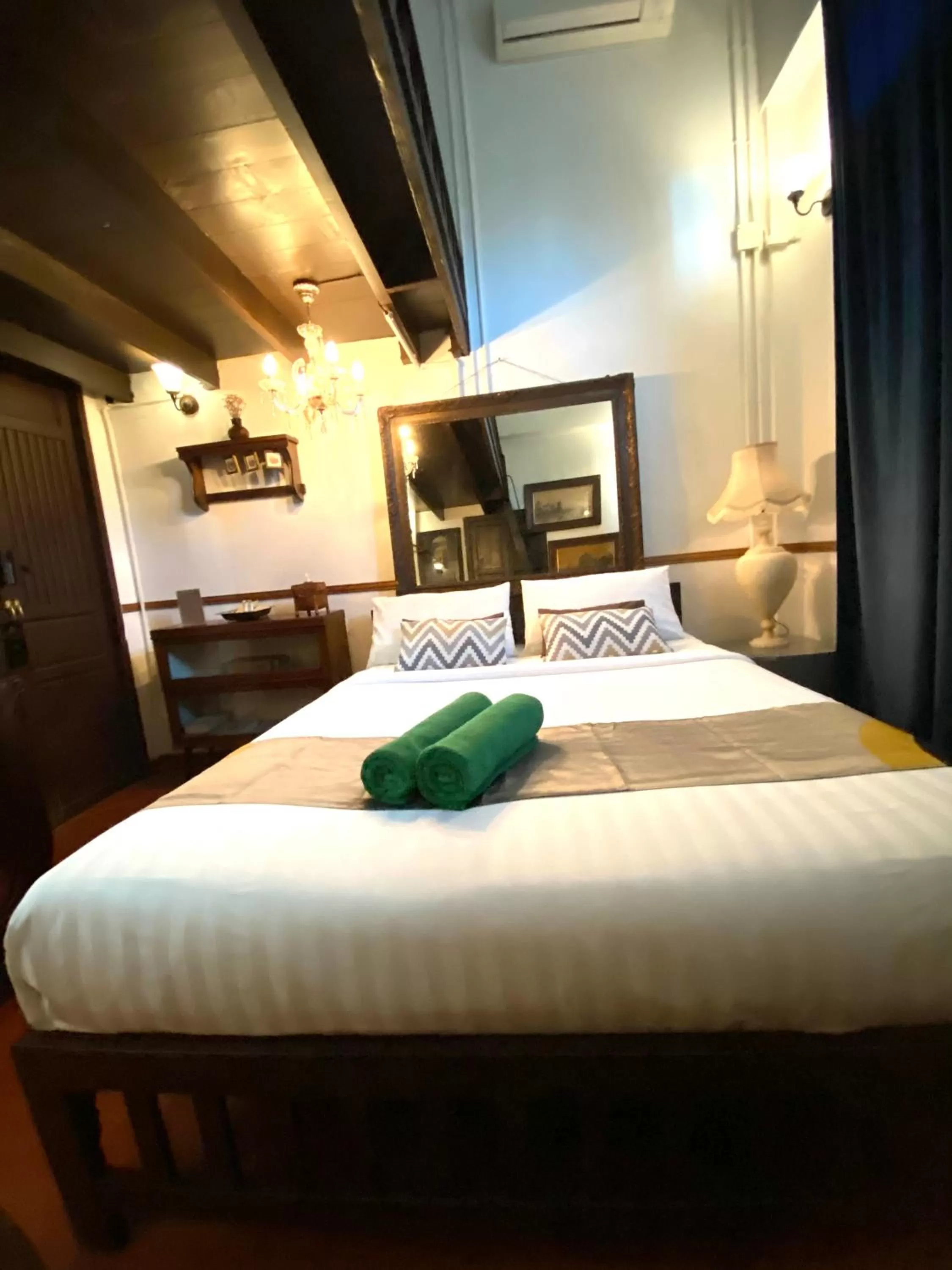 Bed in 103 - Bed and Brews