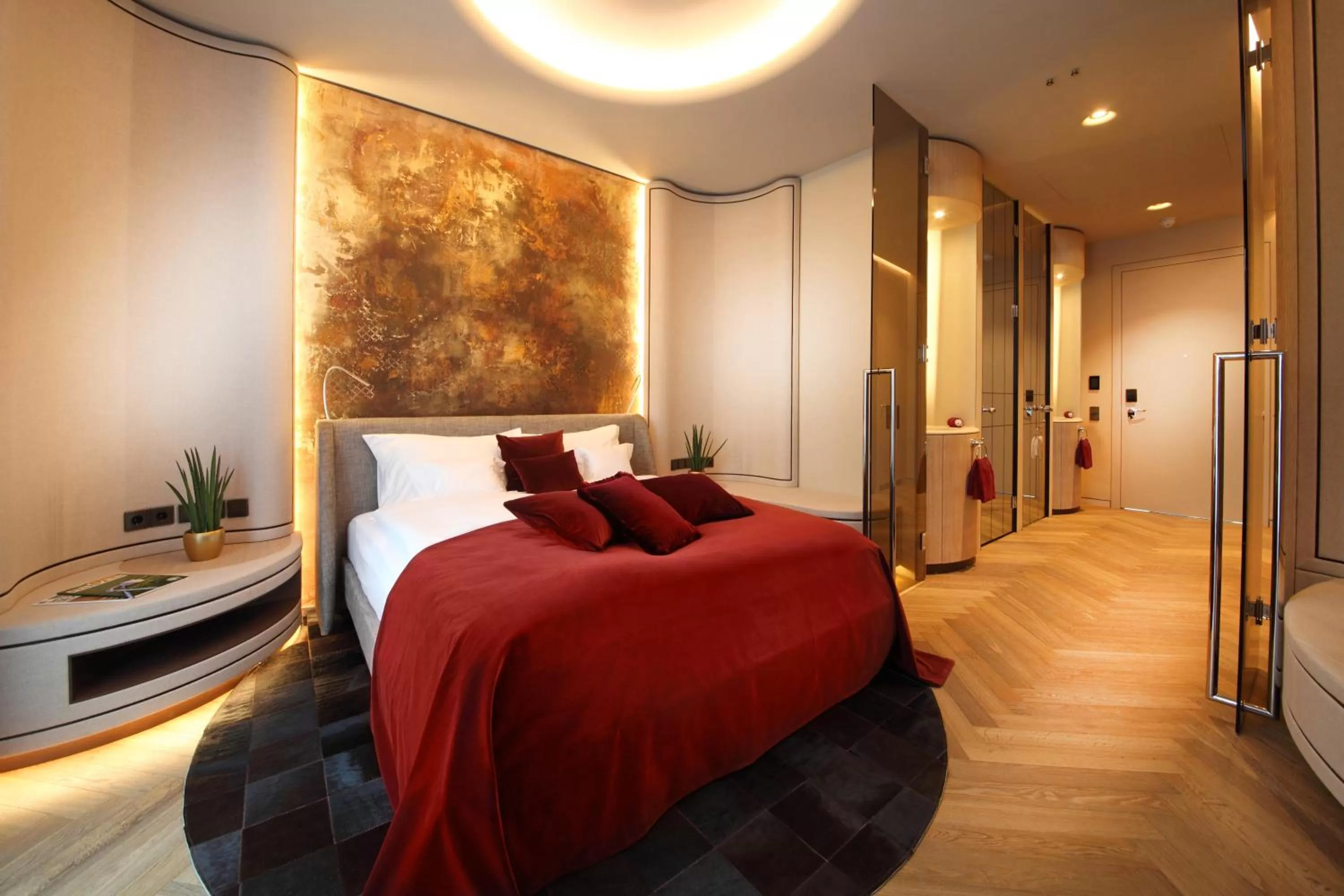 Photo of the whole room, Bed in Hotel Neues Tor