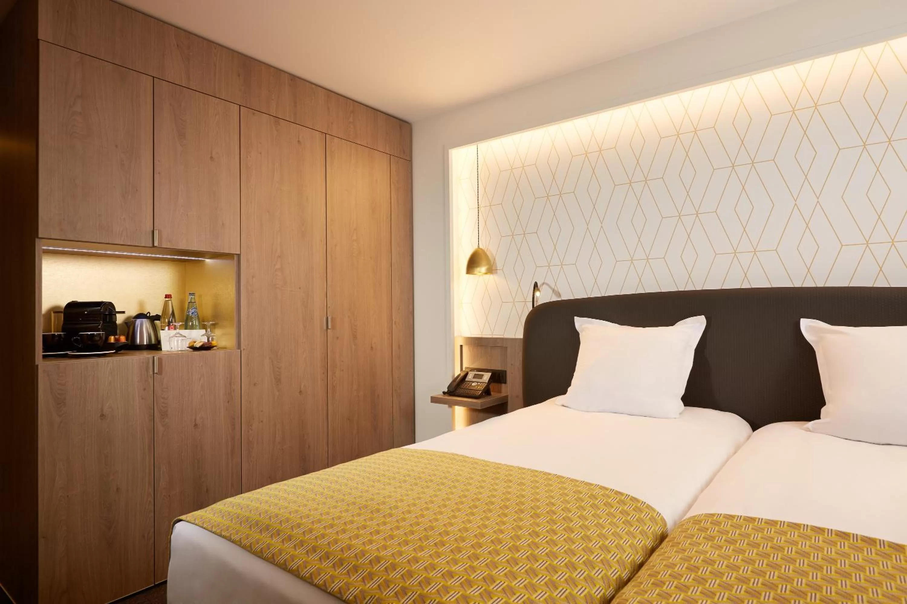 Bed in Auteuil Tour Eiffel