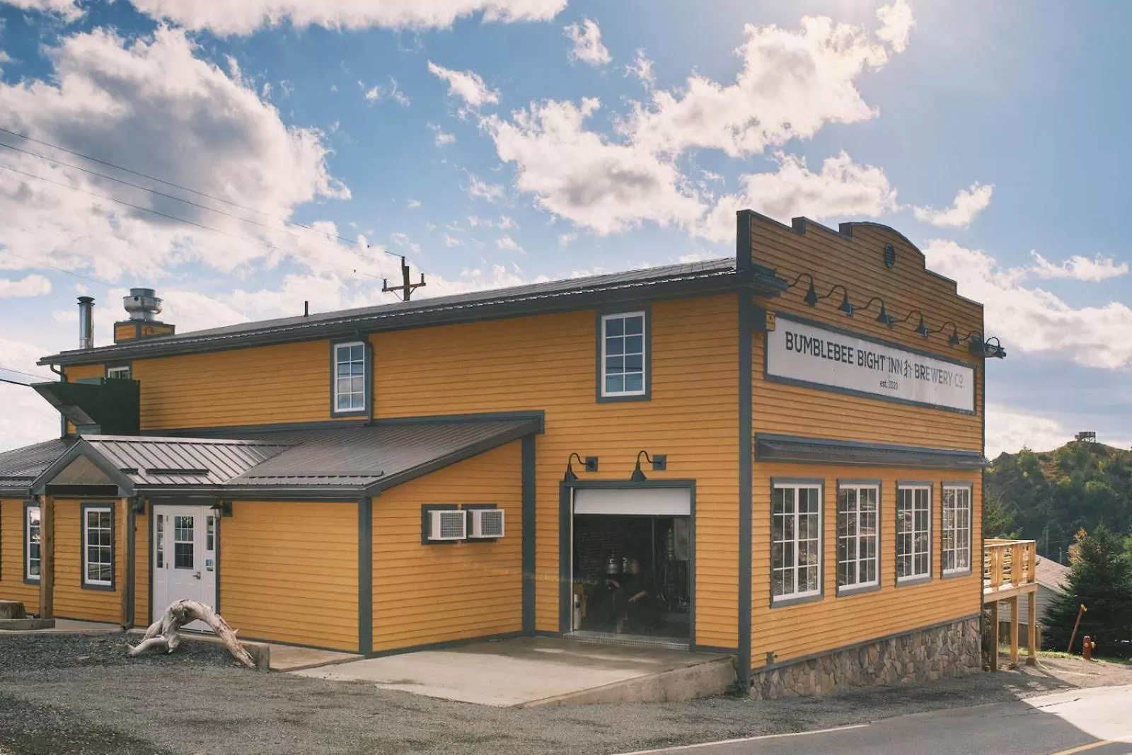 Property Building in Bumblebee Bight Inn