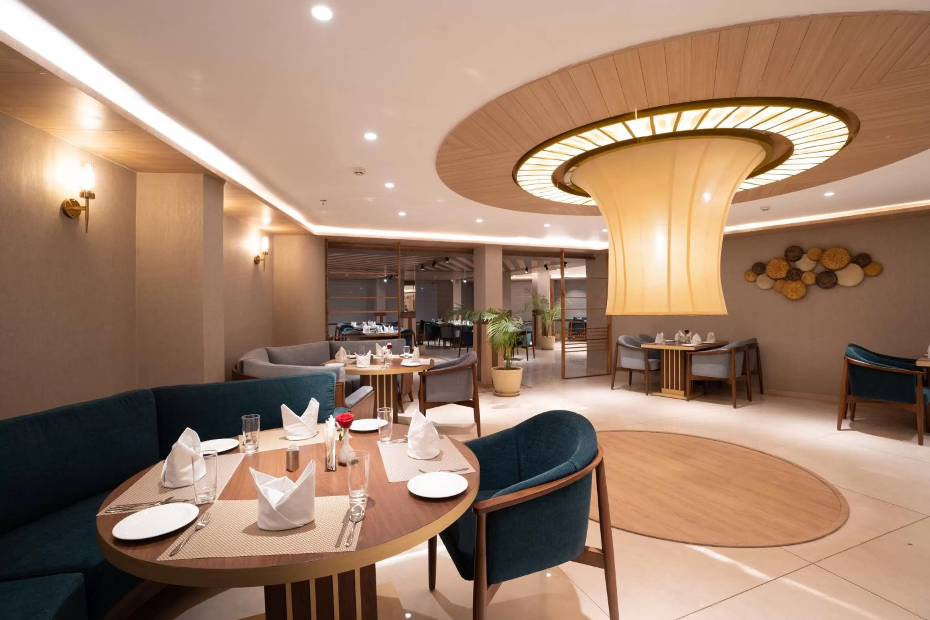 Restaurant/places to eat in Snow Valley Heights