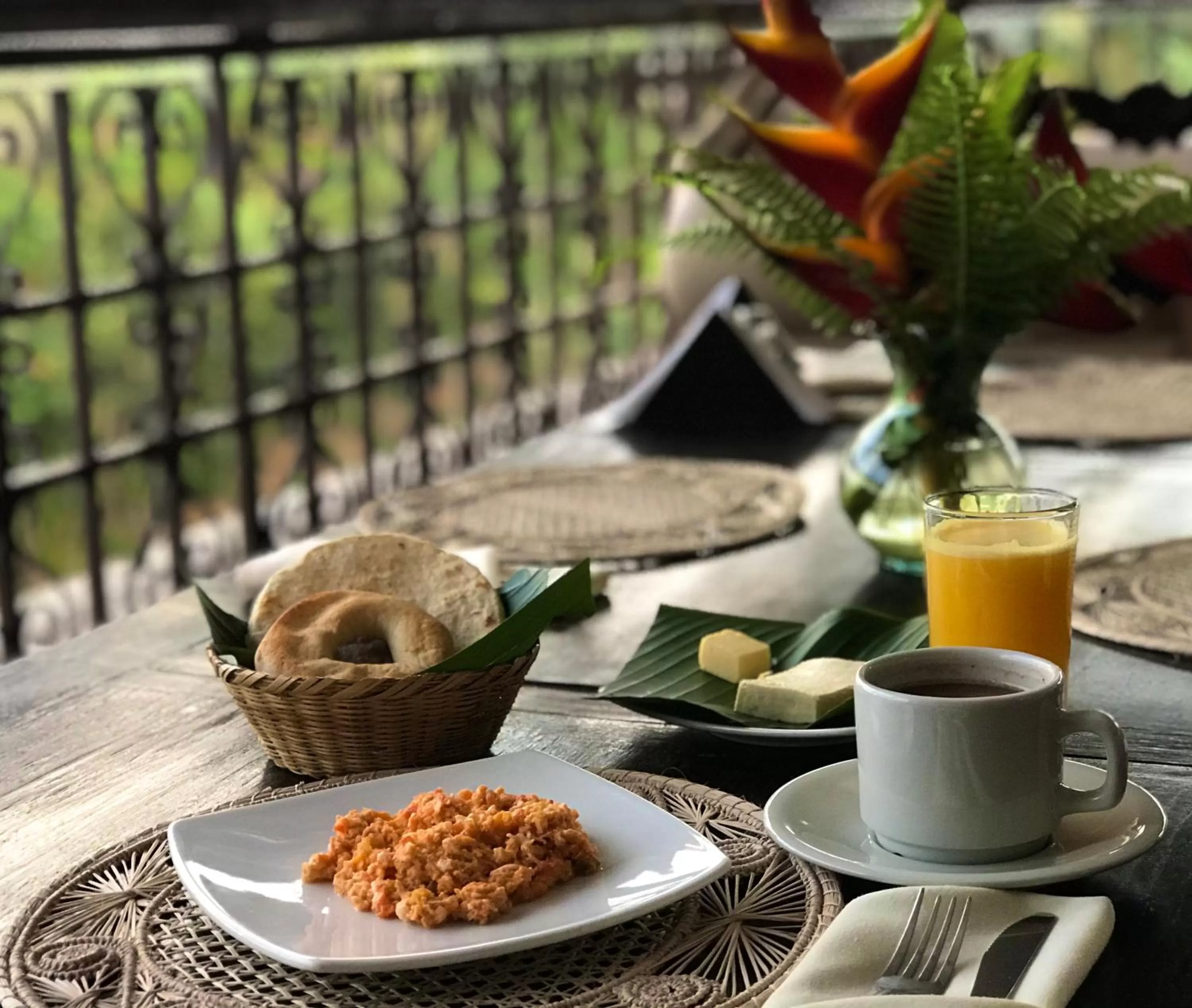 Restaurant/places to eat in El Edén Country hotel y Club Residencial