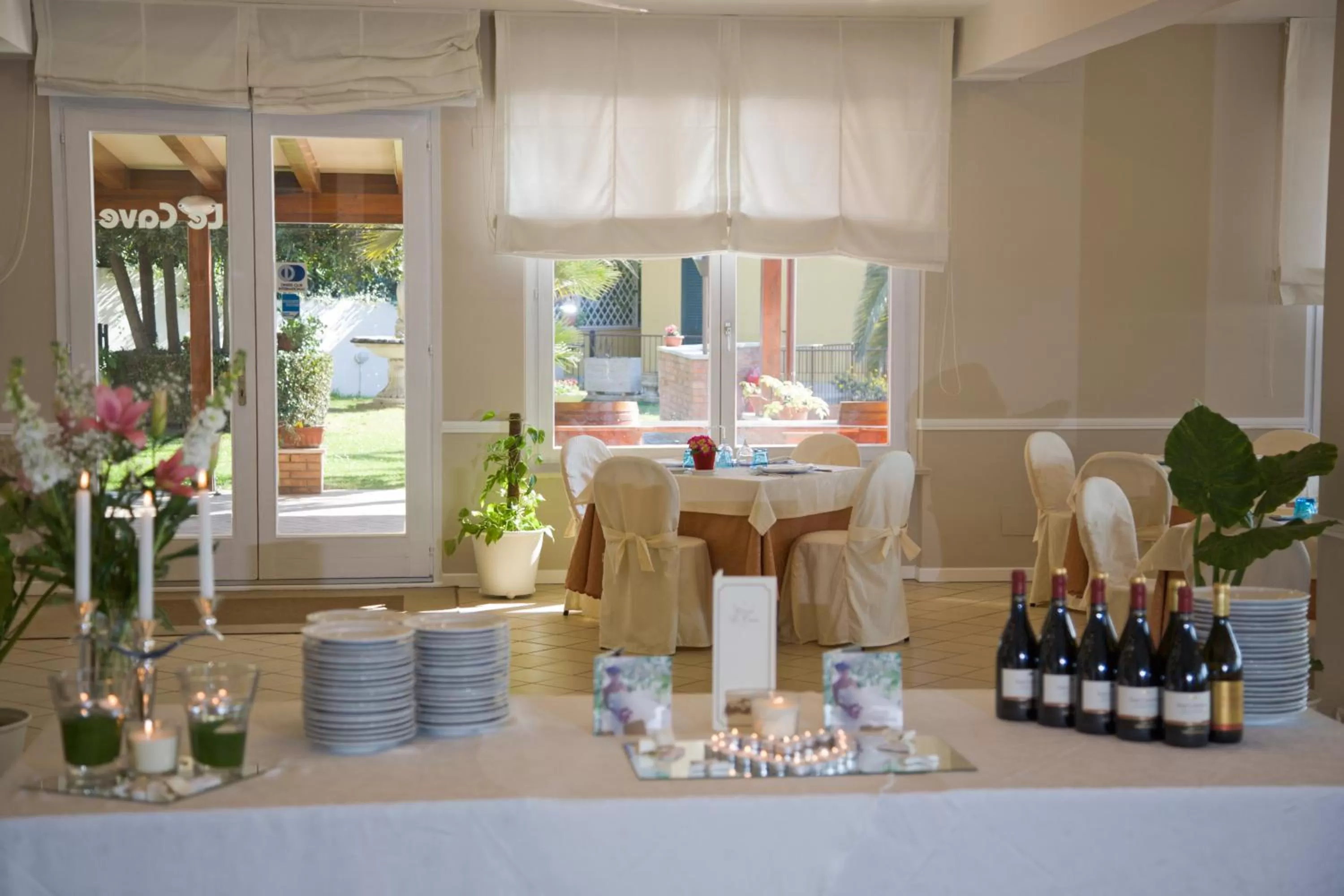 Day in Hotel Le Cave