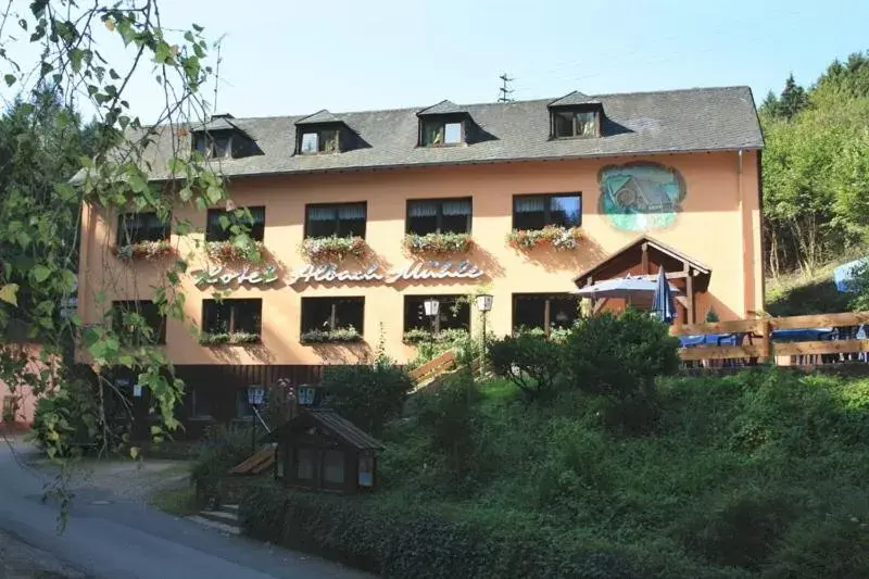 Waldhotel Albachmühle mit Albacher Stuben Waldhotel Albachmühle mit Albacher Stuben