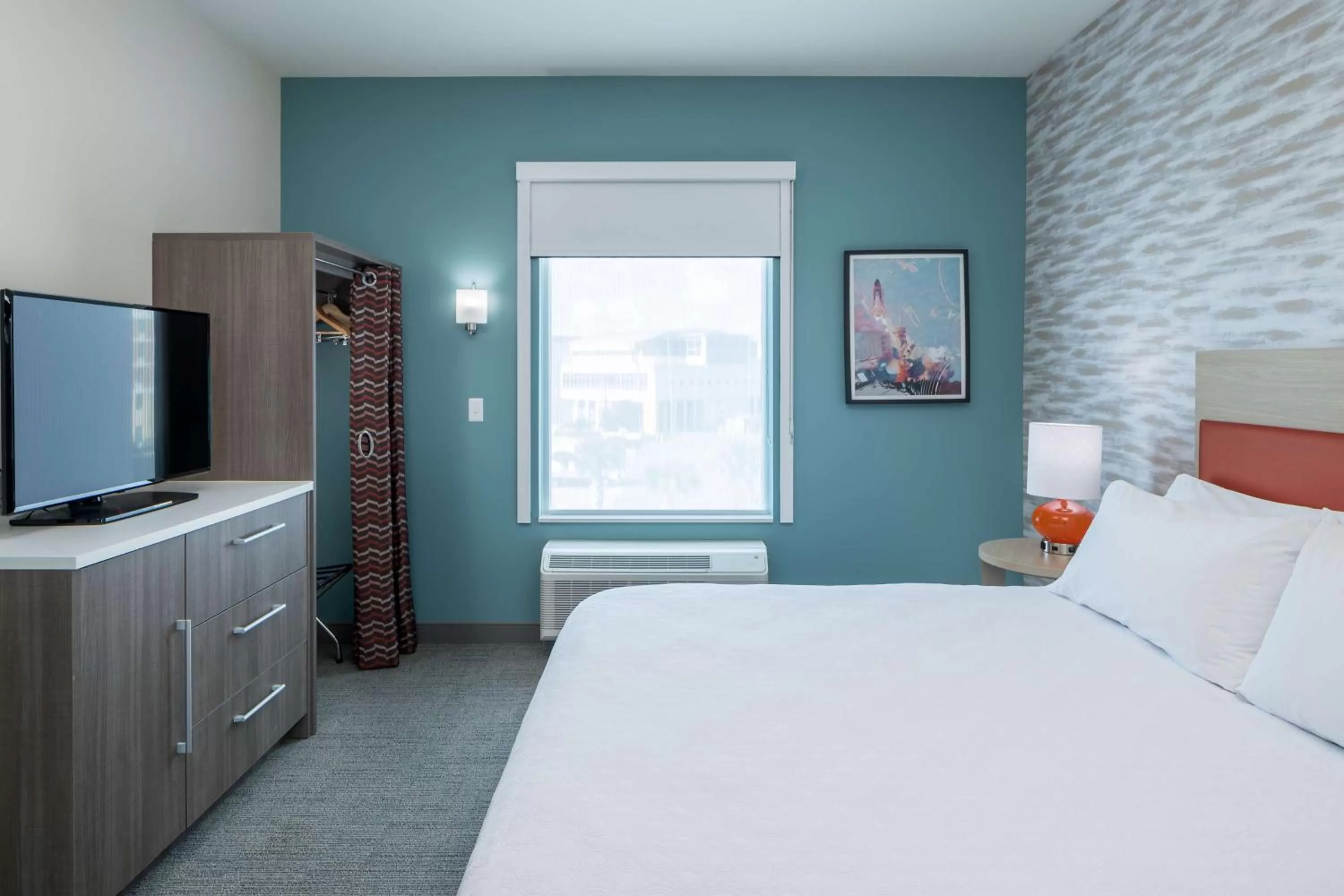 Bed in Home2 Suites By Hilton Cape Canaveral Cruise Port