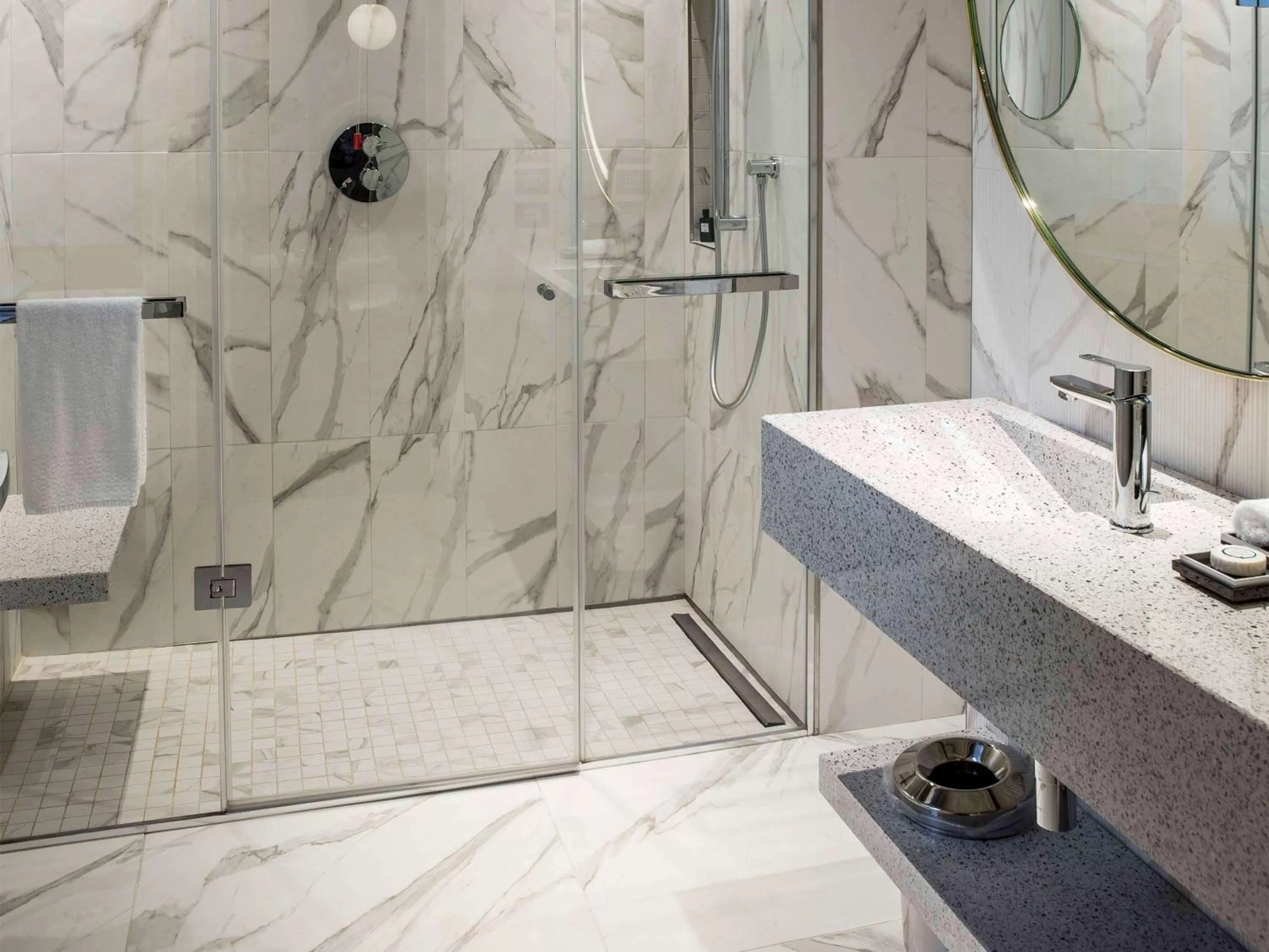 Photo of the whole room in Sofitel Roma Villa Borghese