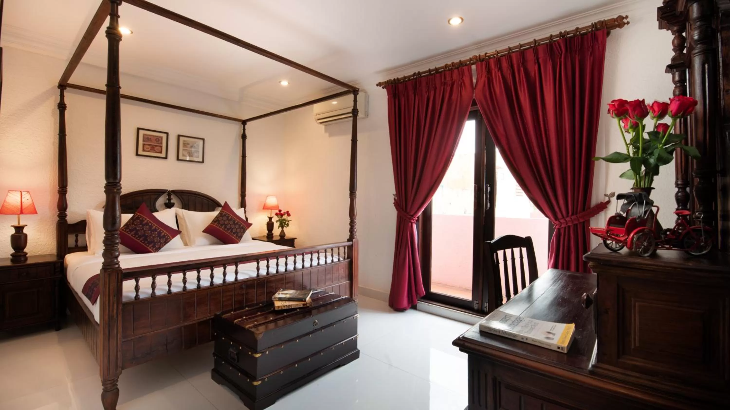 Bed in Mane Colonial Classic