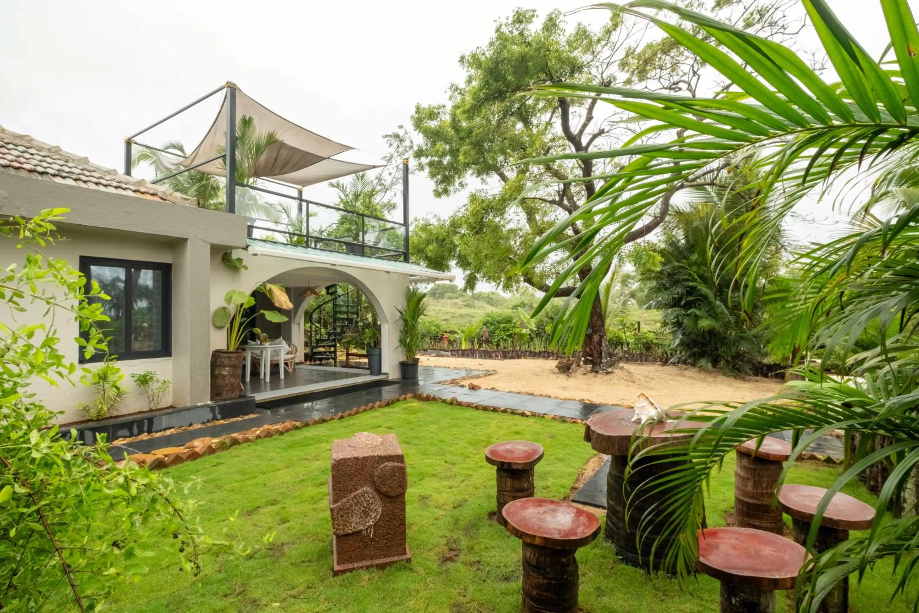 Seating area in C Roque Beach Resort