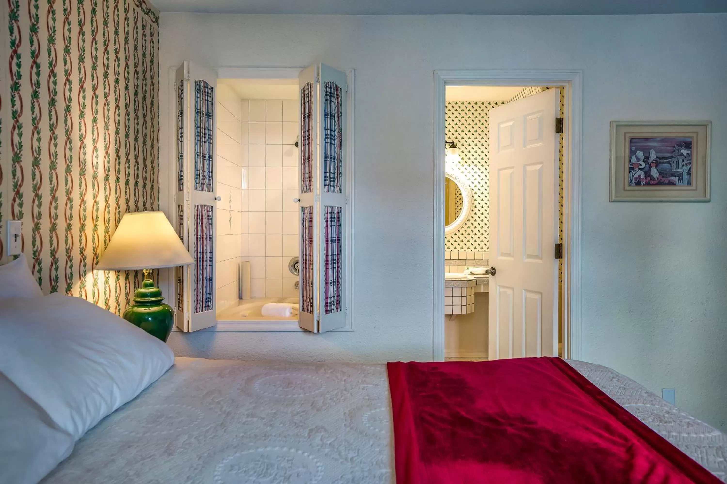 Photo of the whole room, Bed in Auld Holland Inn