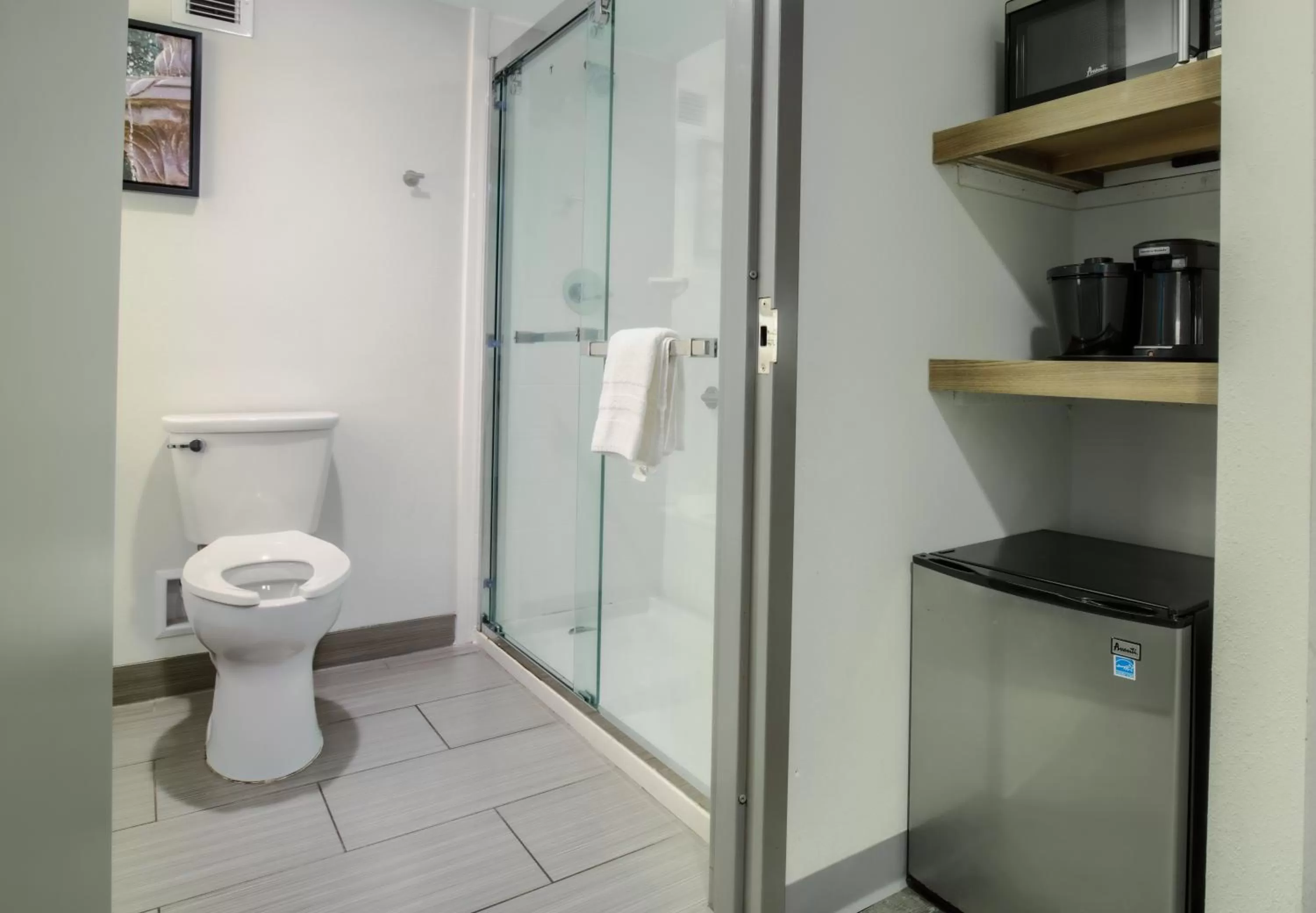 Bathroom in La Quinta by Wyndham Mobile