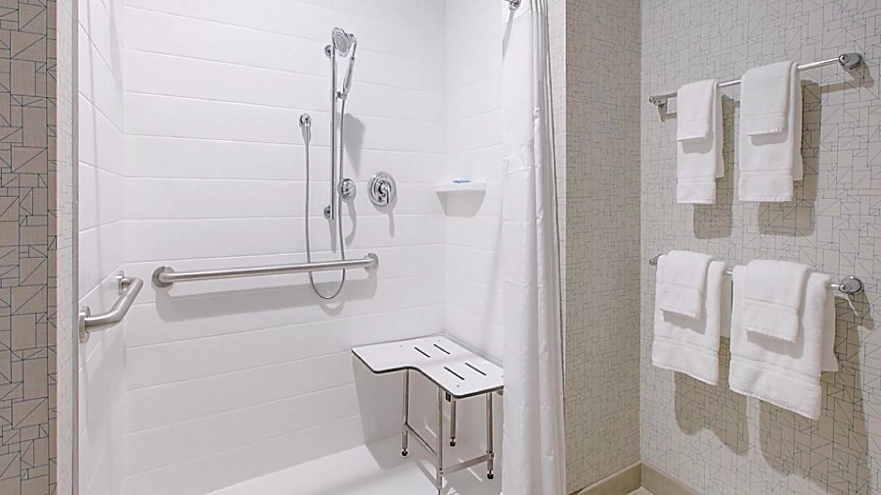 Photo of the whole room in Holiday Inn Express Hotel & Suites Mount Pleasant by IHG