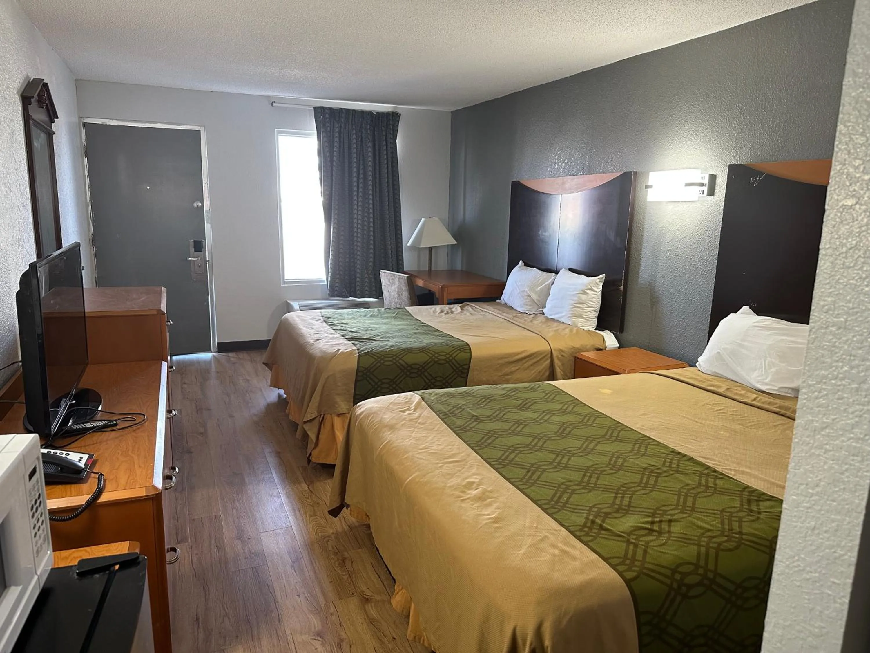 Bed in Rodeway Inn Hopkinsville