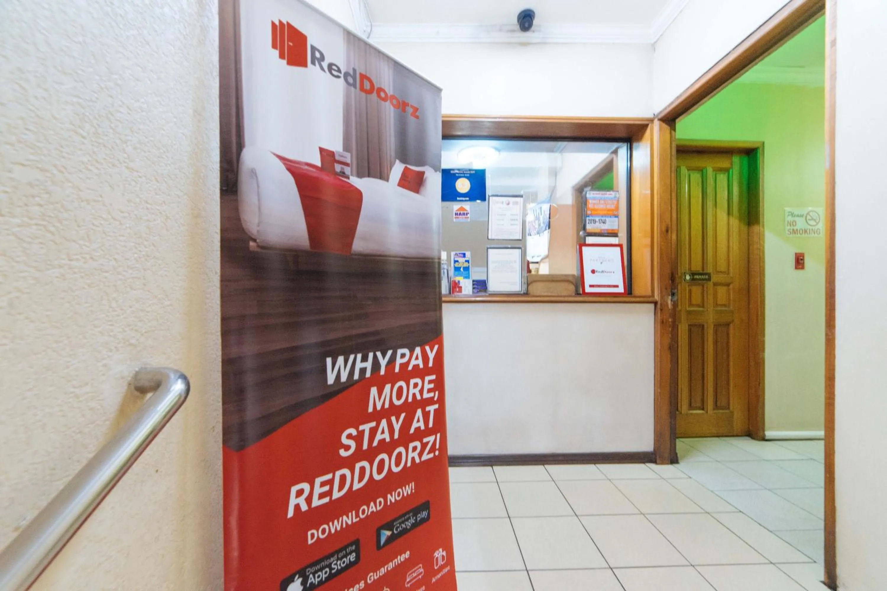 Lobby or reception in RedDoorz @ Clarkview 21st Street Angeles City