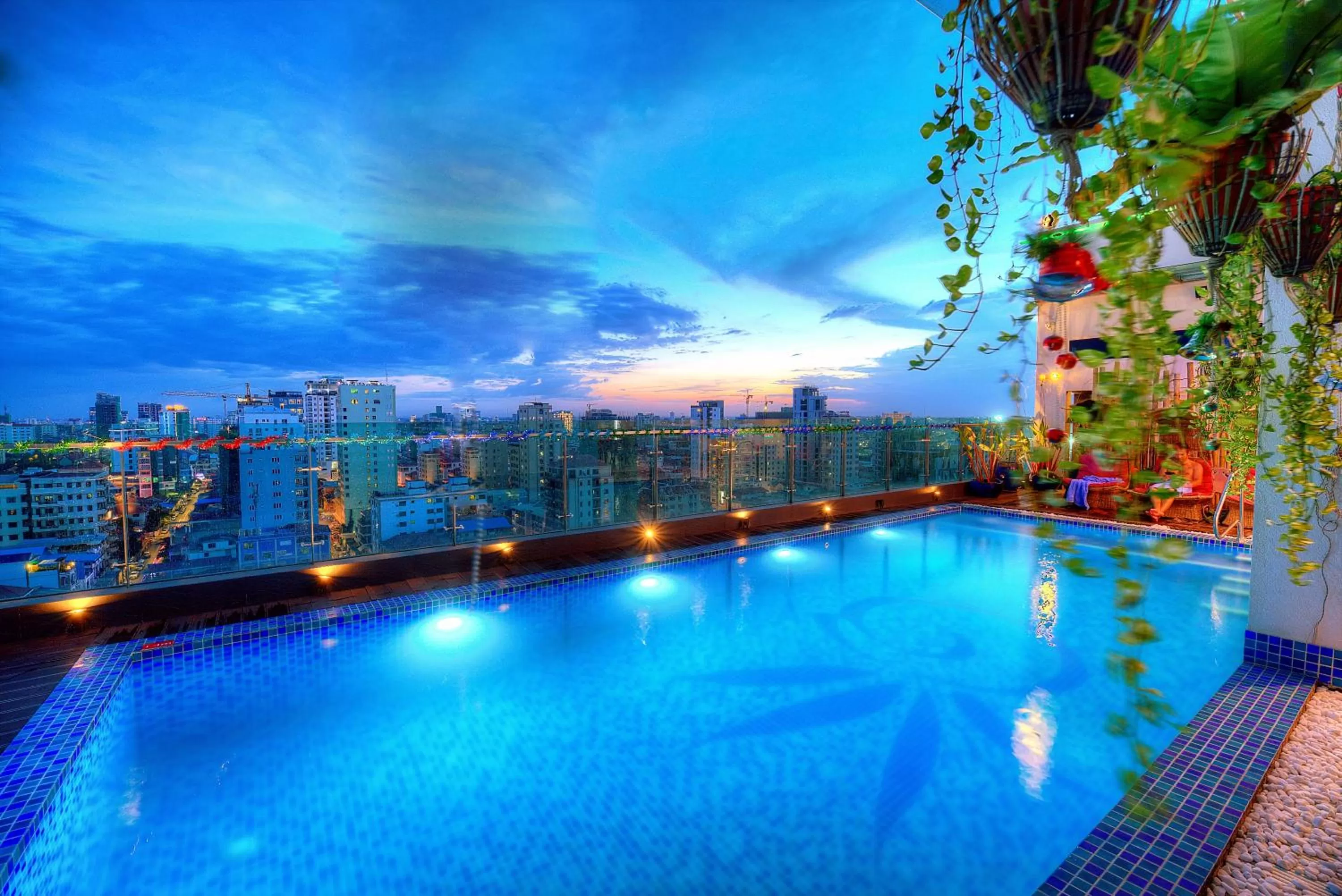 Swimming pool in Orussey One Hotel & Apartment