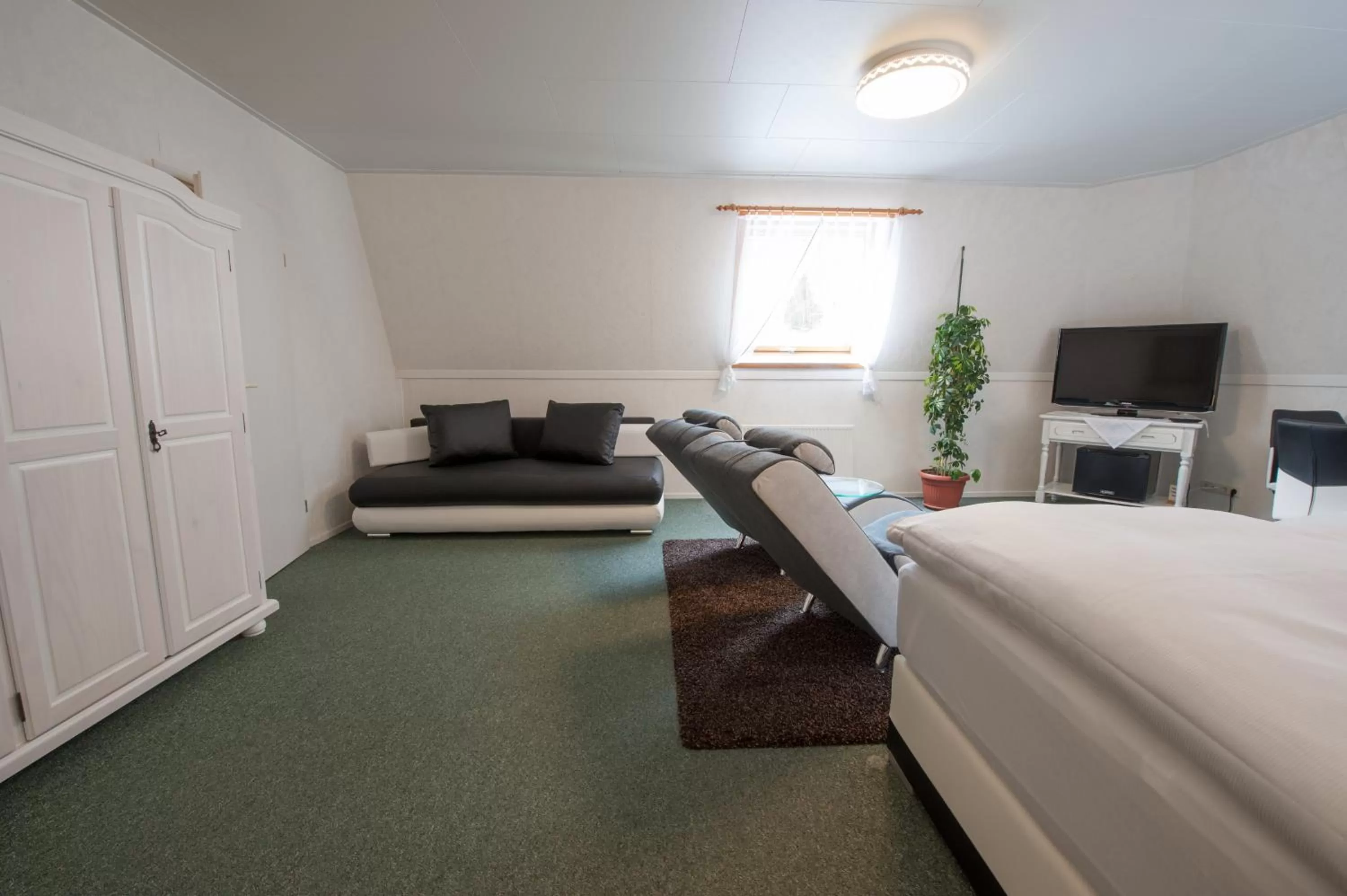 Photo of the whole room, Bed in Hotel Forsthaus Sellin