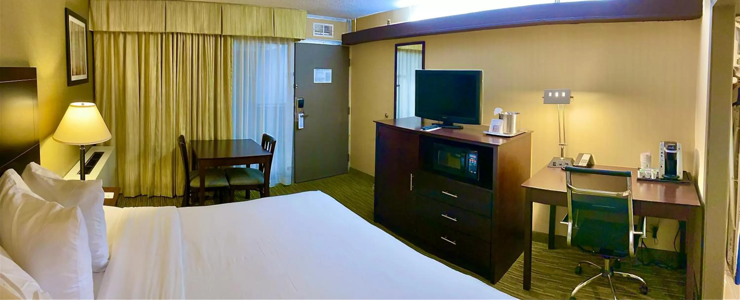 TV and multimedia, TV/Entertainment Center in Wyndham Garden Ann Arbor