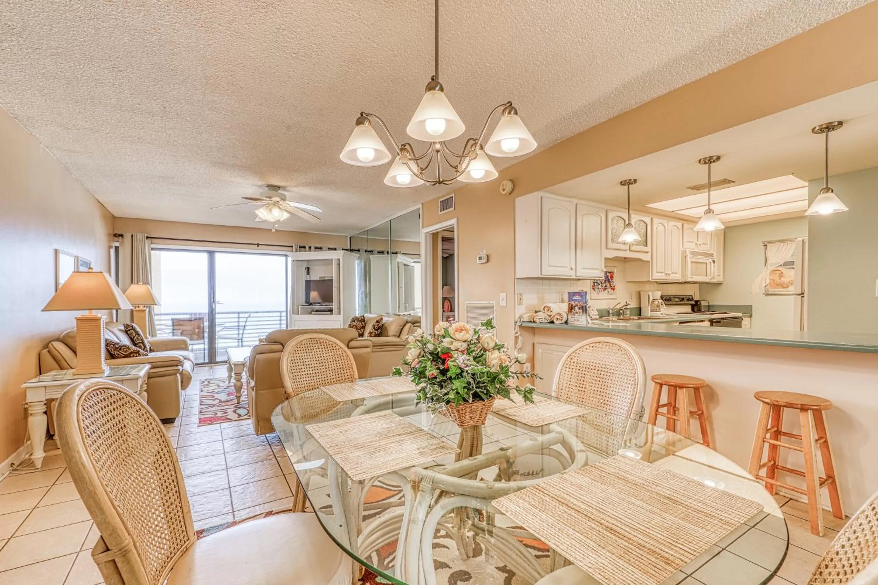 Seating Area in Gulf Gate 410