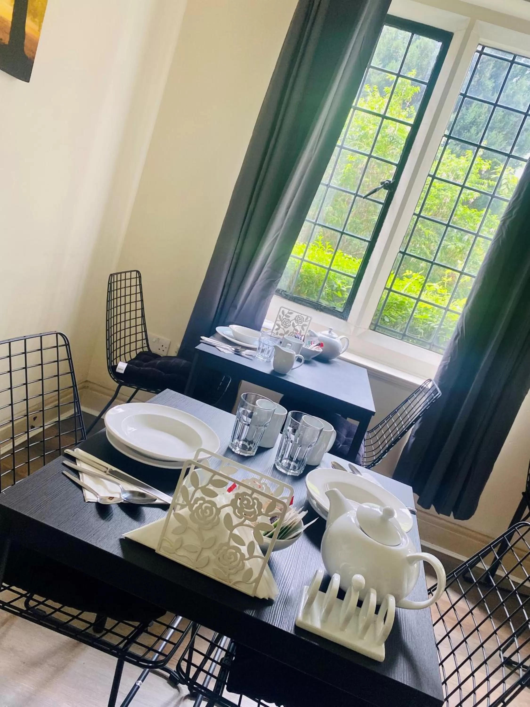 Breakfast in Mirfield Monastery B&B