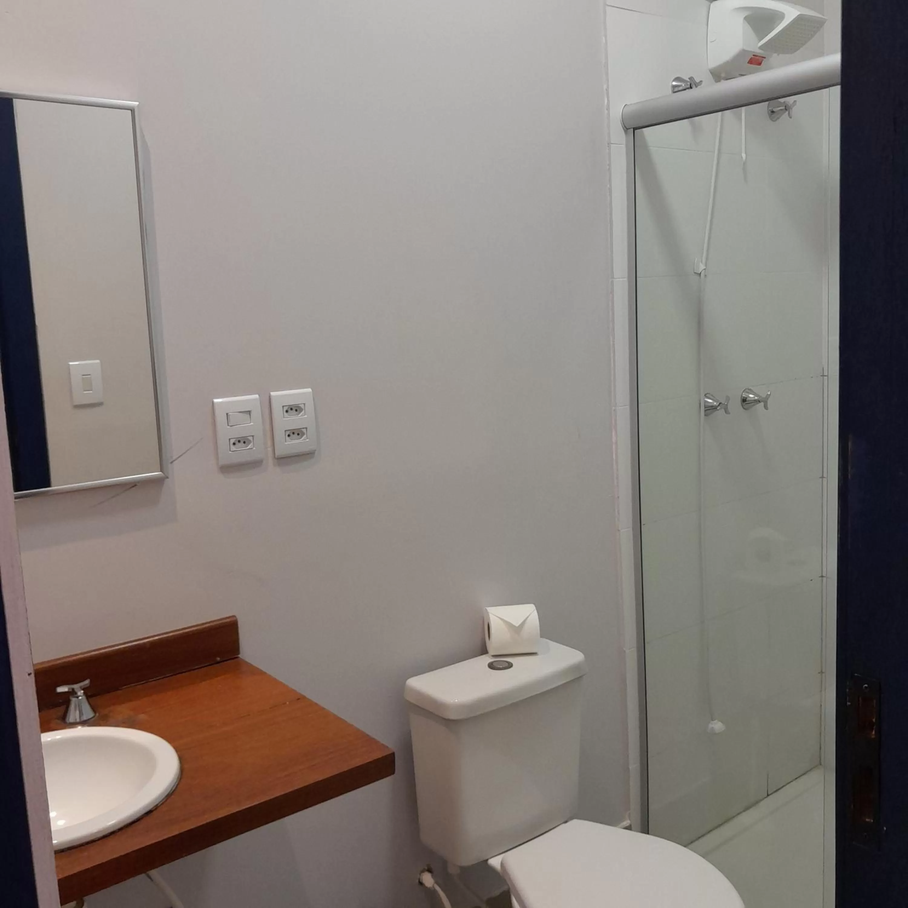 Shower, Bathroom in Hotel Barroco Mineiro