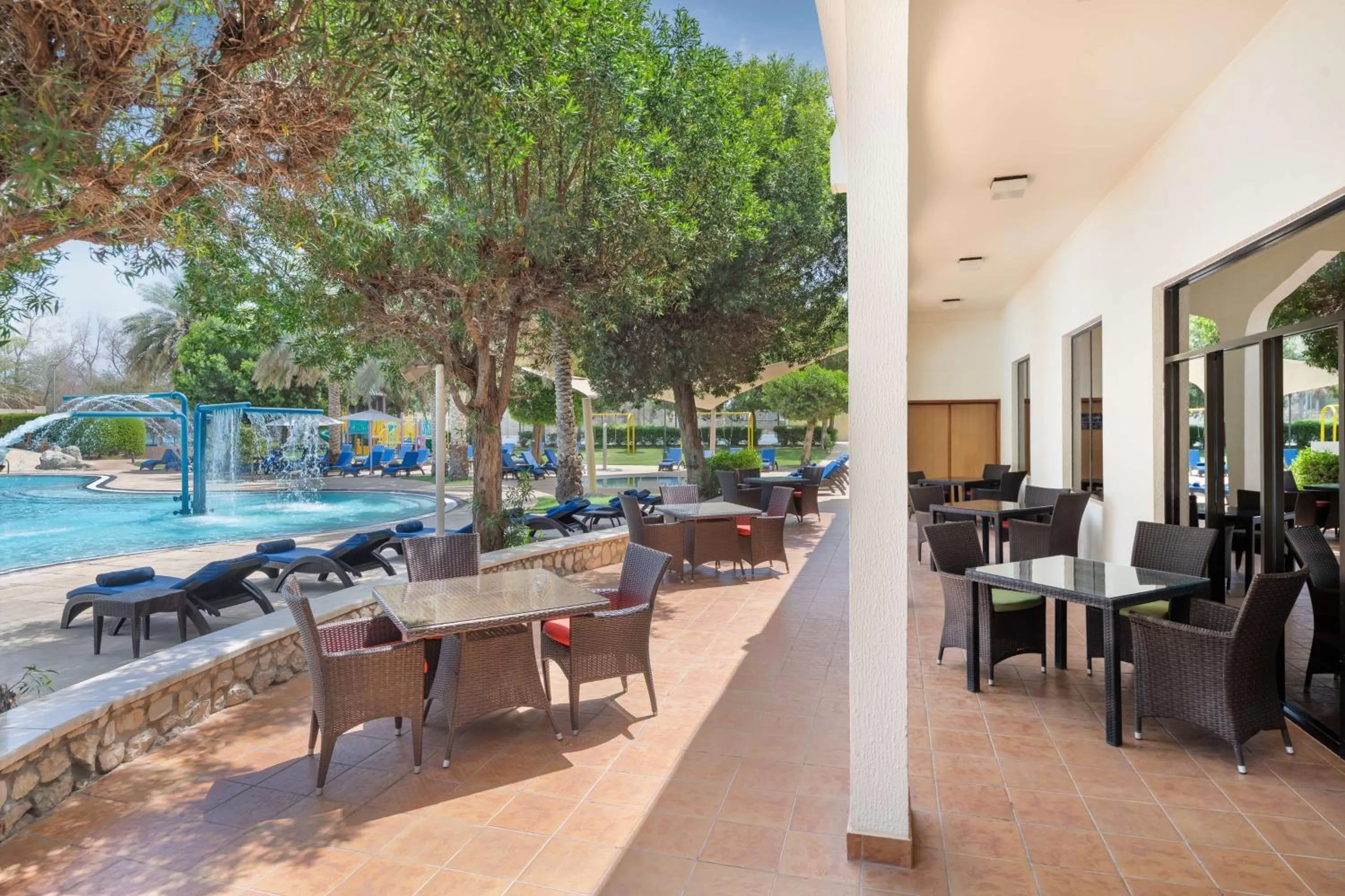 Restaurant/places to eat in Radisson Blu Hotel & Resort, Al Ain