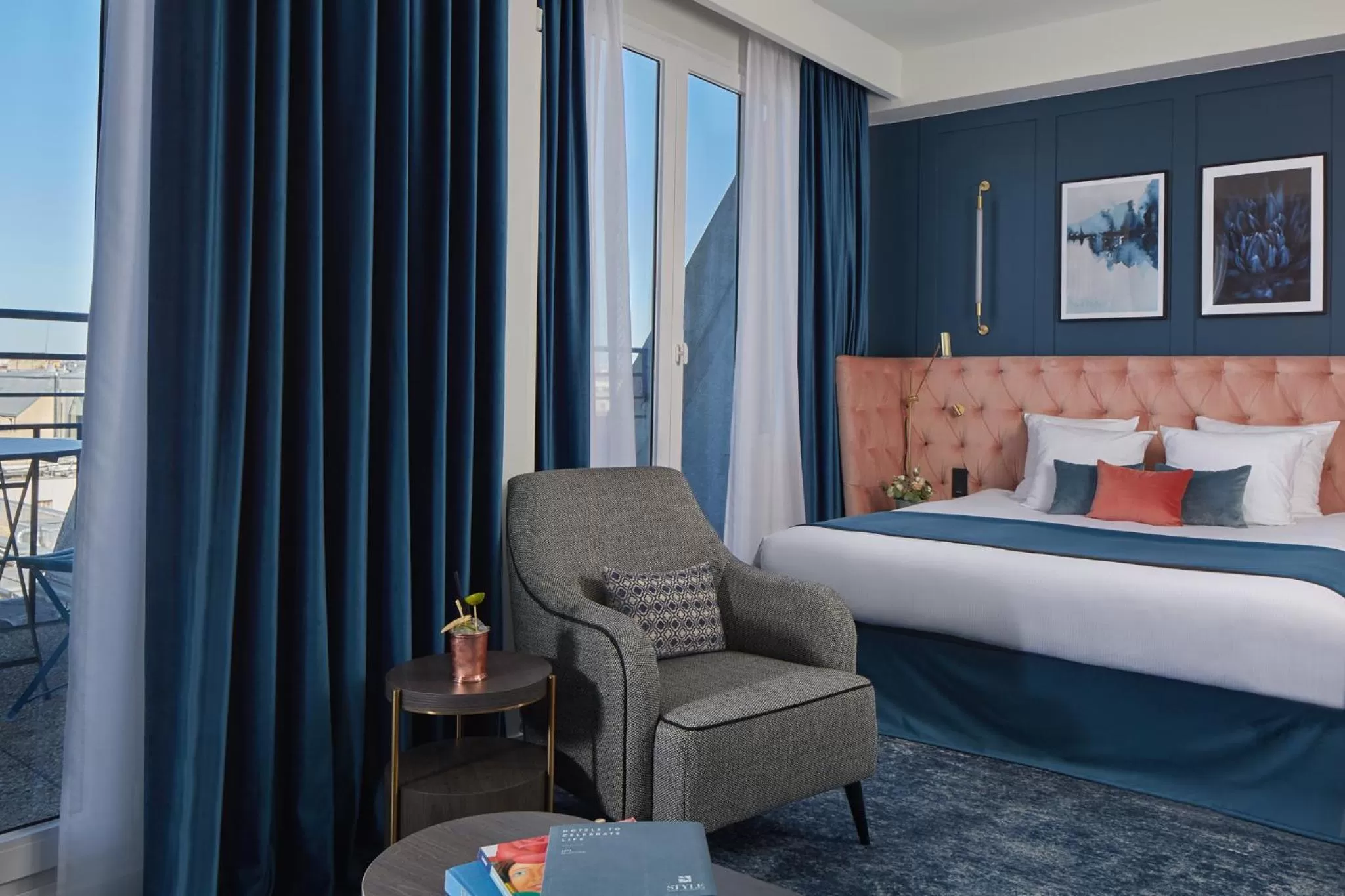 Bedroom, Bed in PLEY Hotel