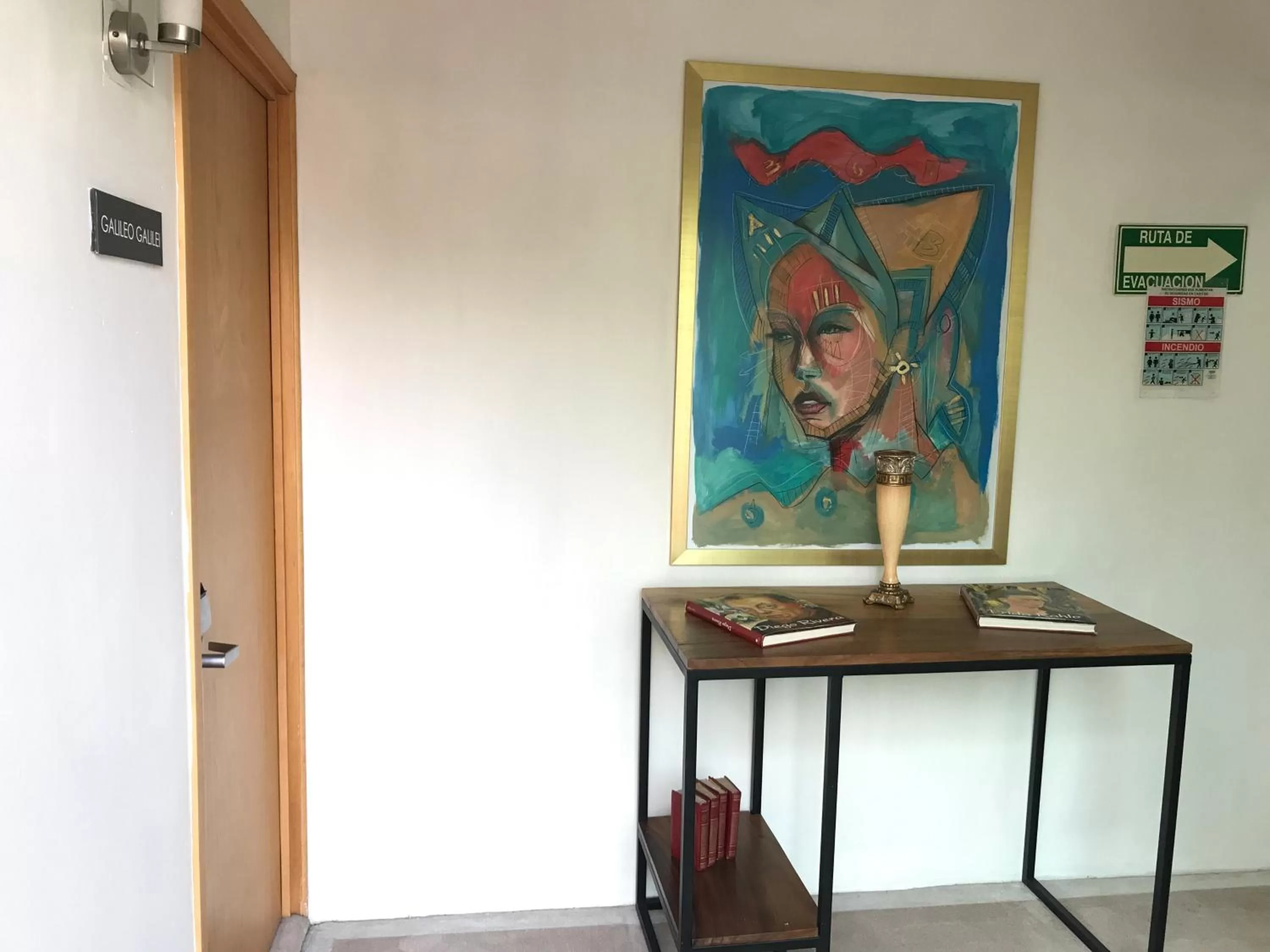 Kitchen/Kitchenette in Casa Monraz Hotel Boutique