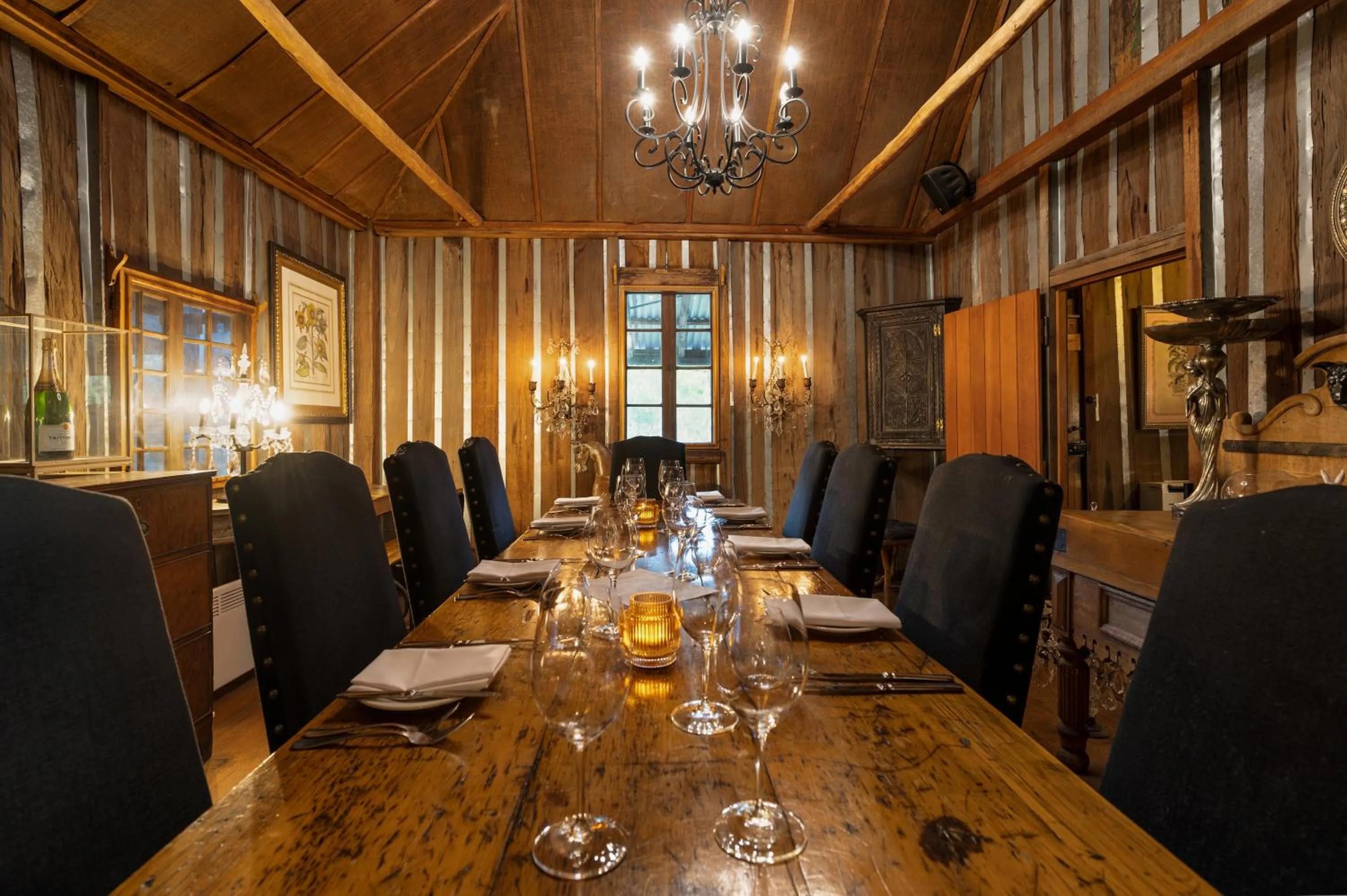 Restaurant/places to eat in The Convent Hunter Valley Hotel