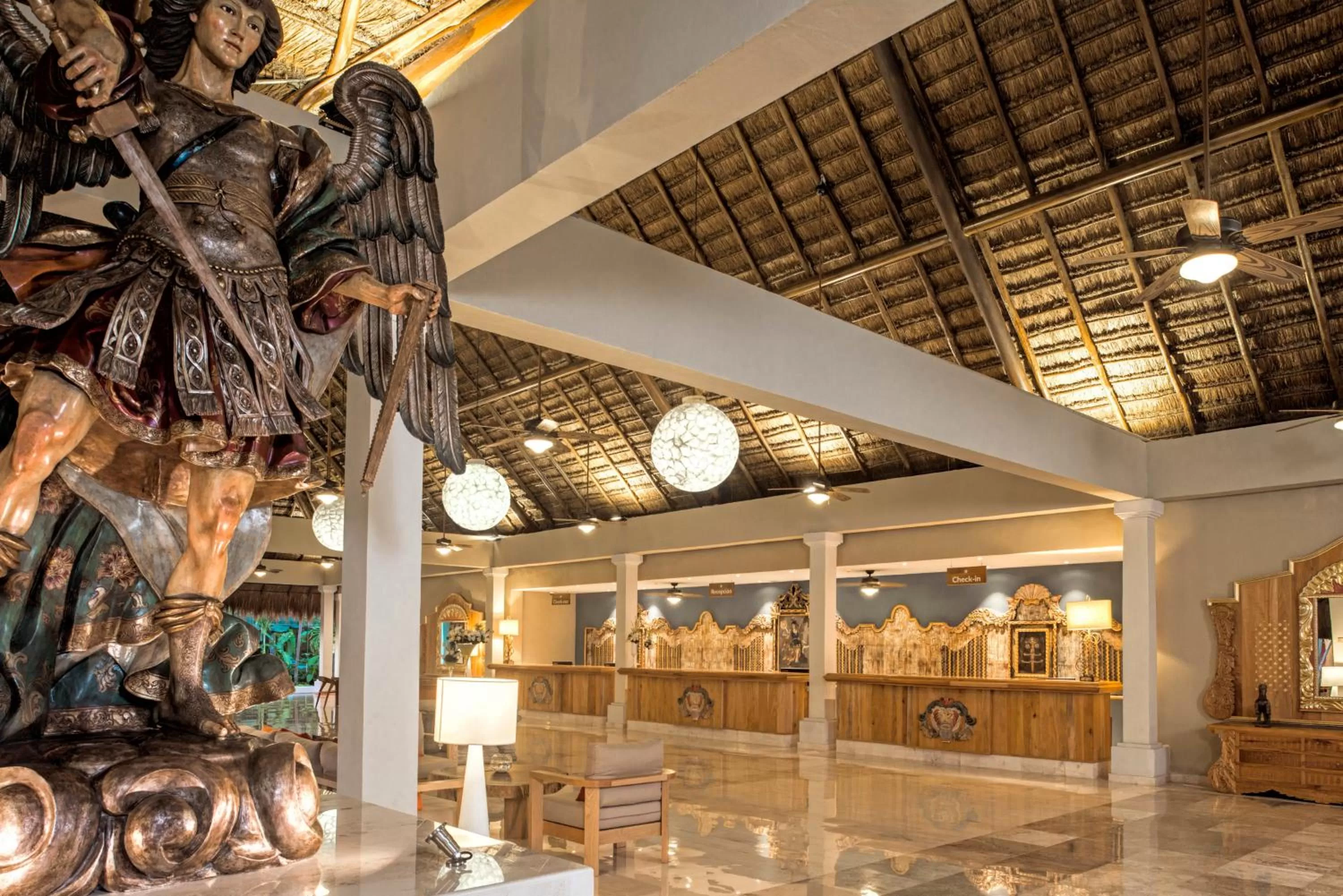 Lobby or reception in Iberostar Quetzal