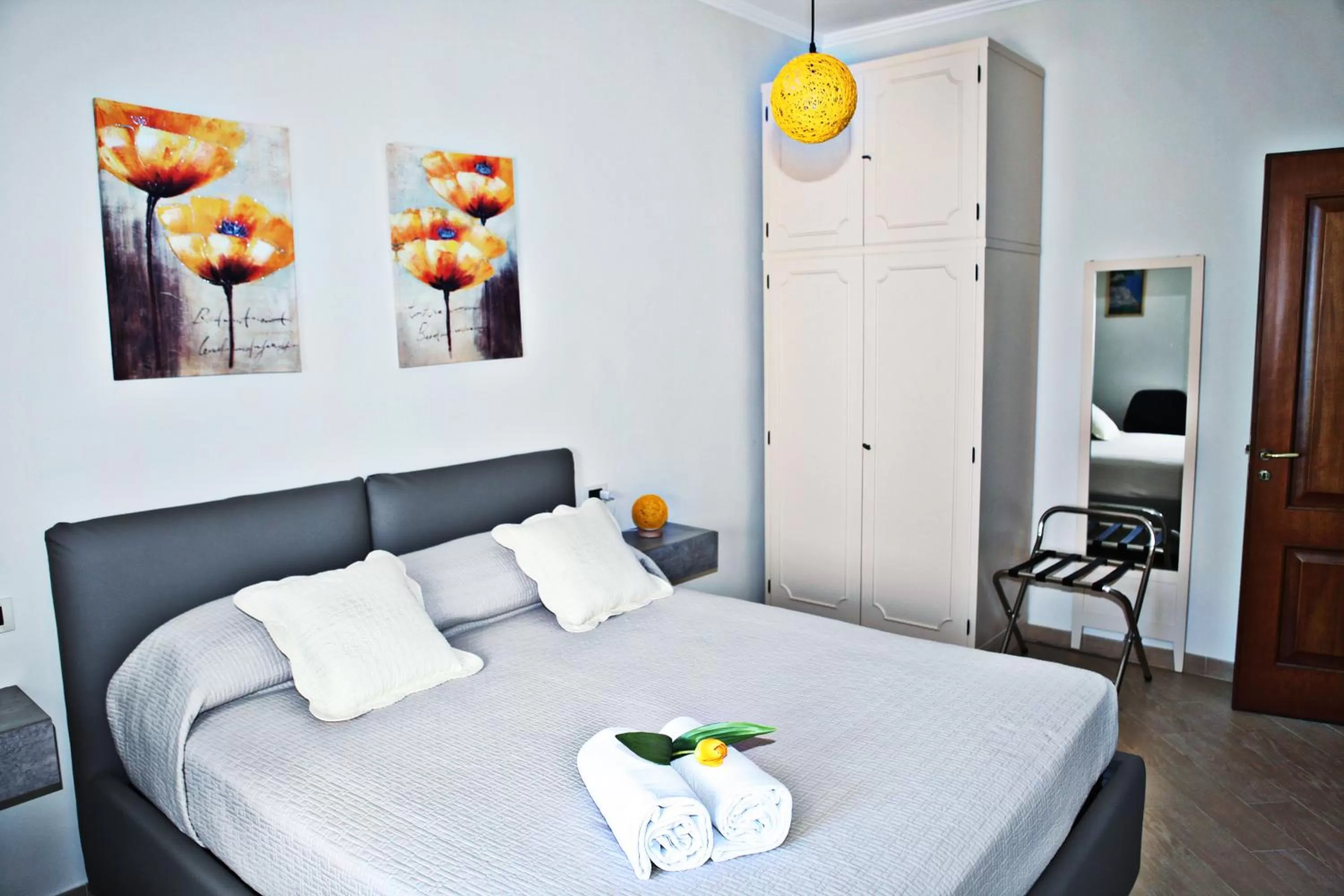 Bedroom, Bed in Mura Home Sorrento