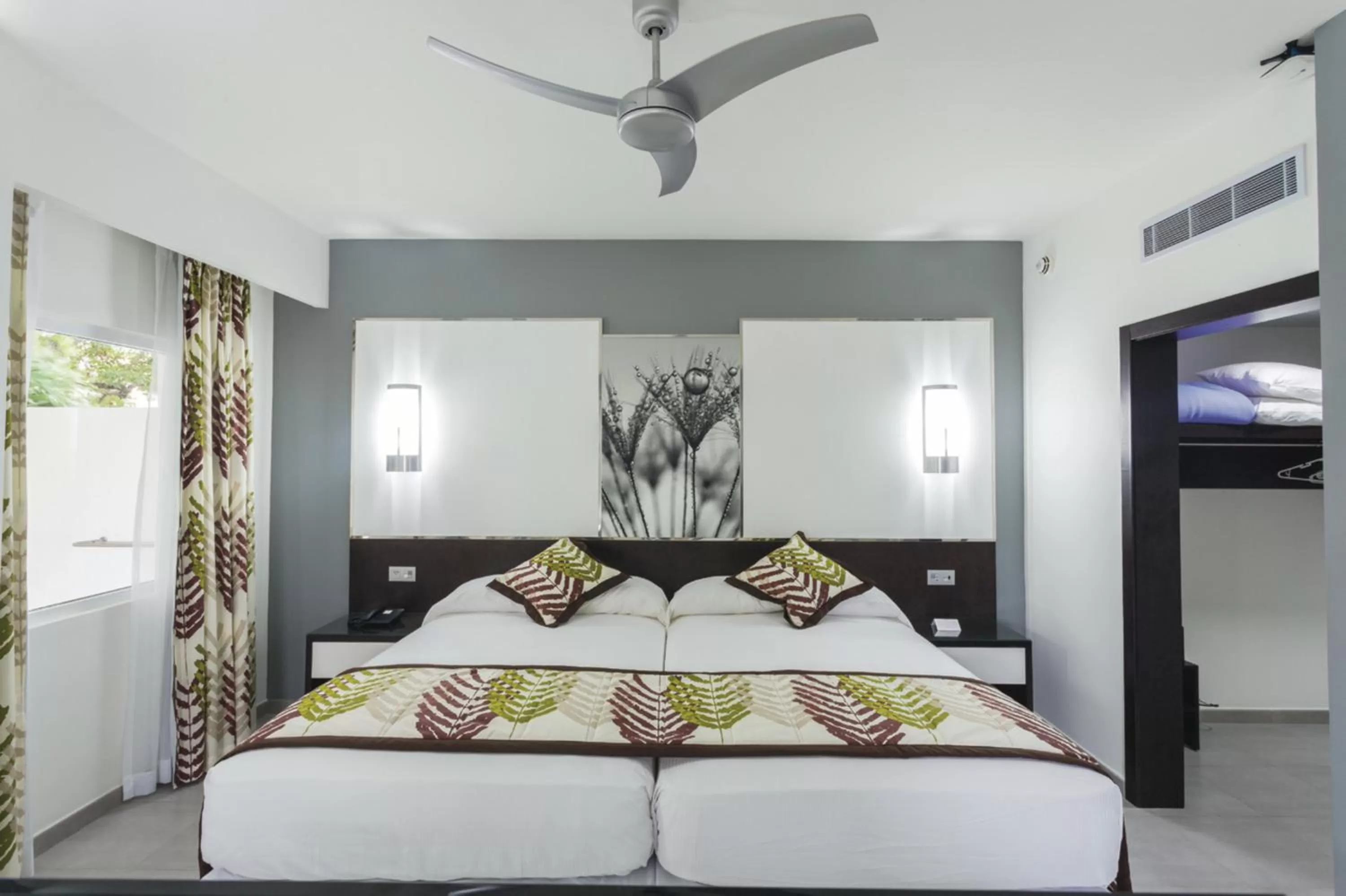 Bed in Riu Playacar - All Inclusive