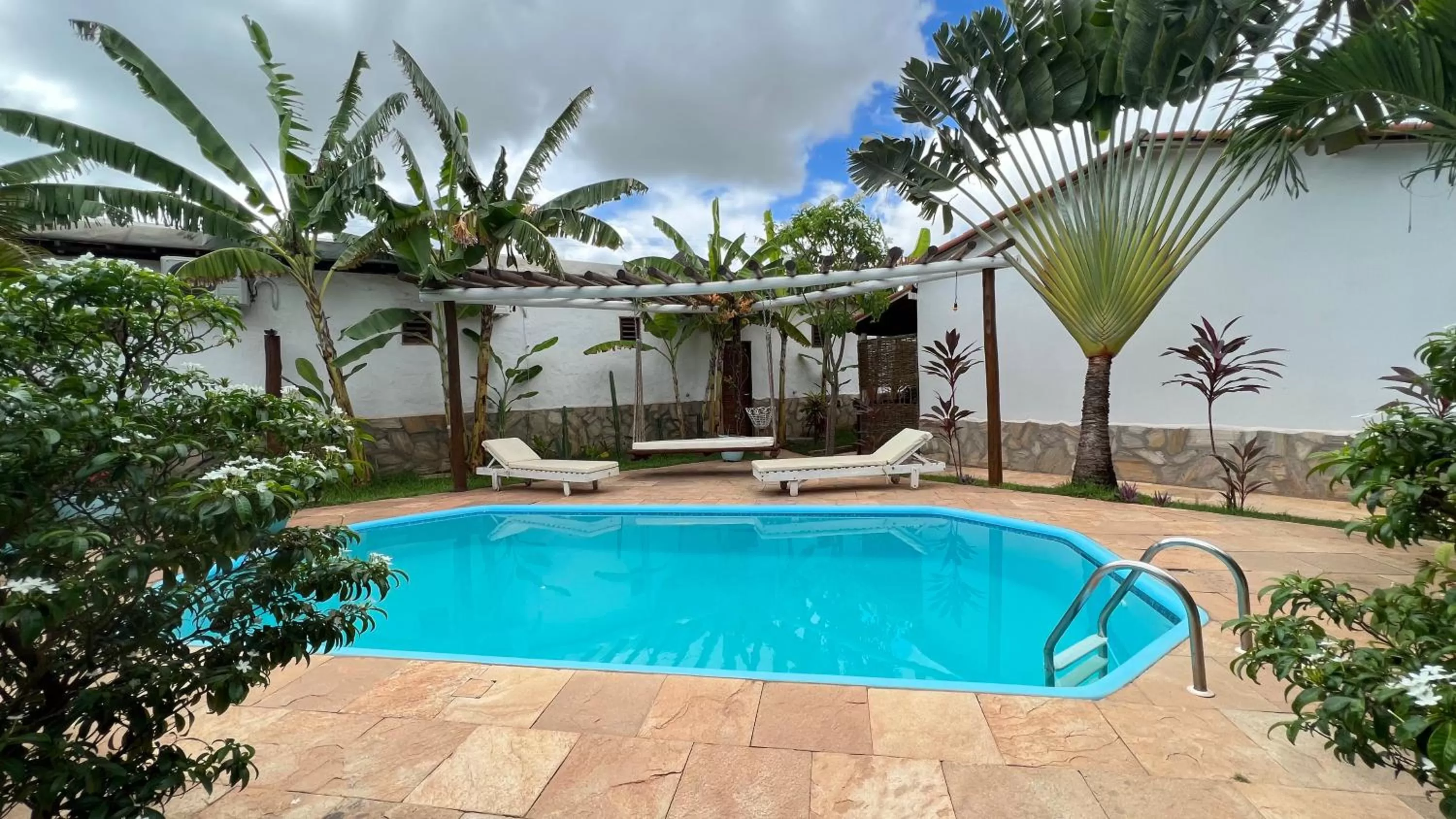 Property building in Aki Pousada