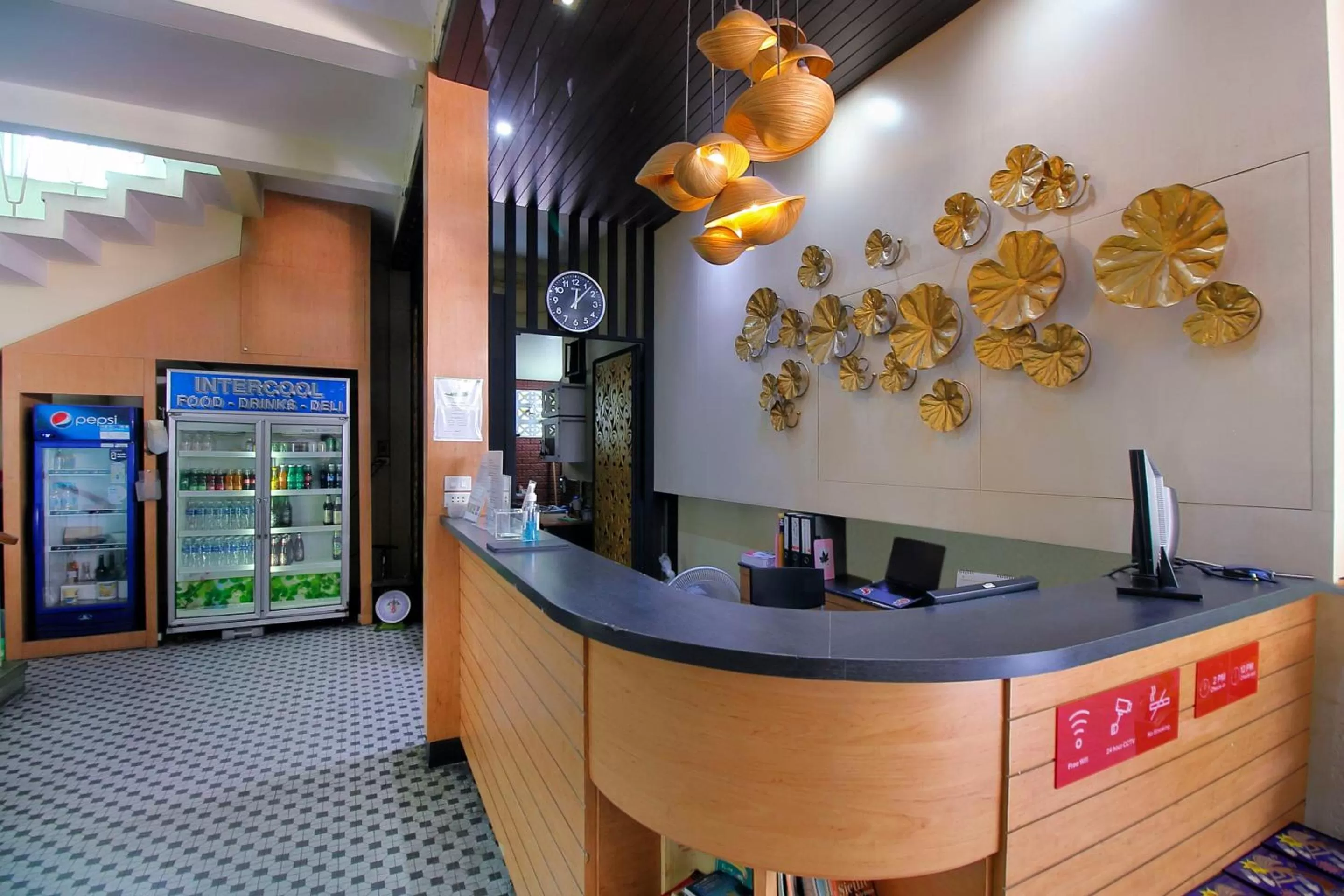 Lobby or reception in Rajata Hotel