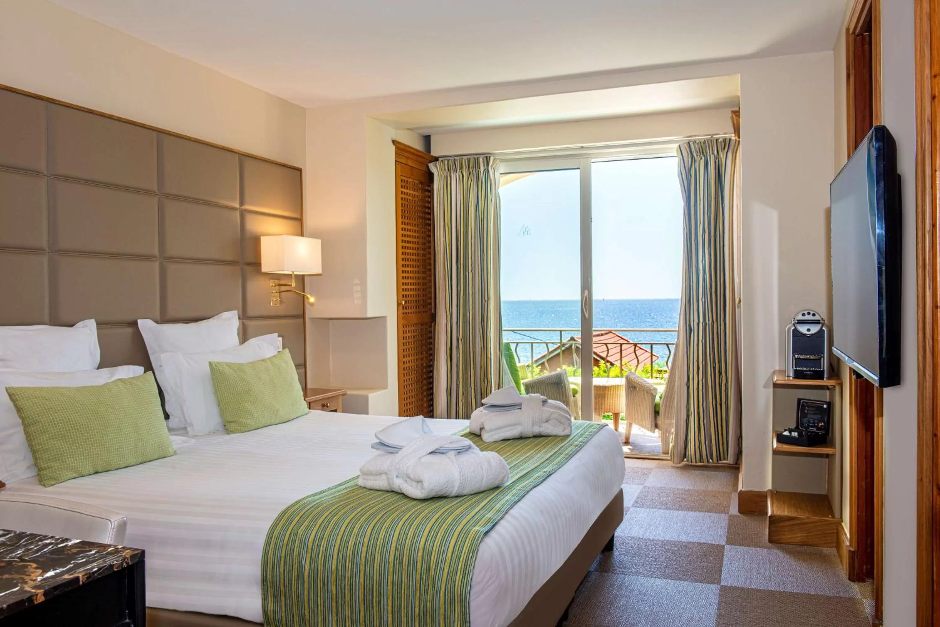 Photo of the whole room, Bed in Best Western Premier Montfleuri