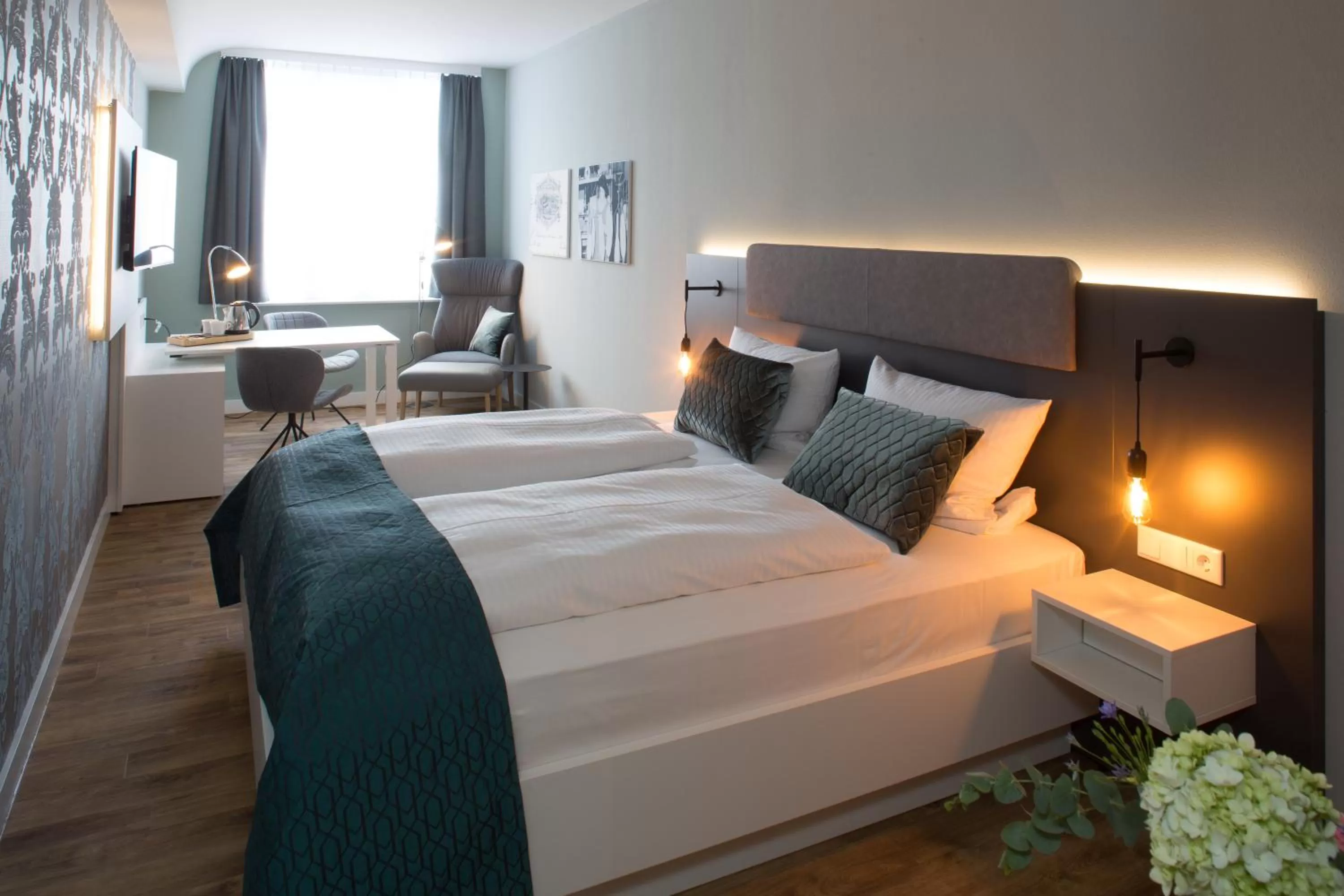 Photo of the whole room, Bed in Weberei Bendix Hotel & Appartements