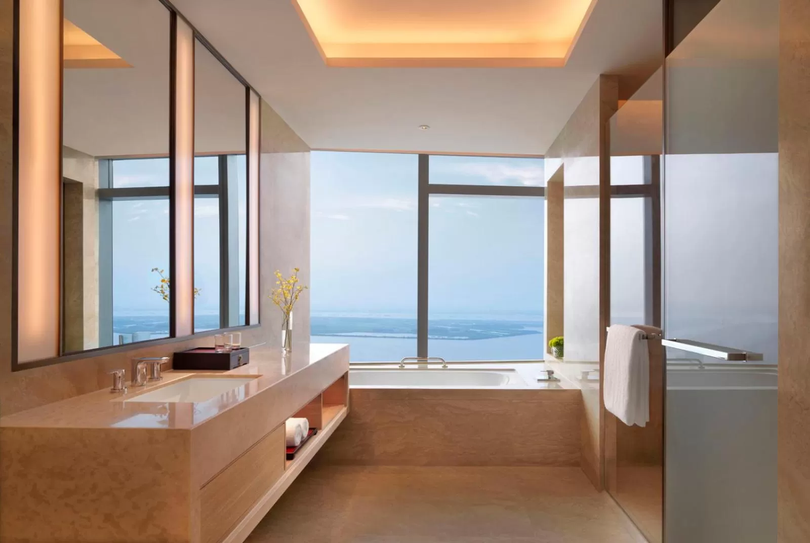 Bathroom, Bed in Hyatt Regency Zhenjiang
