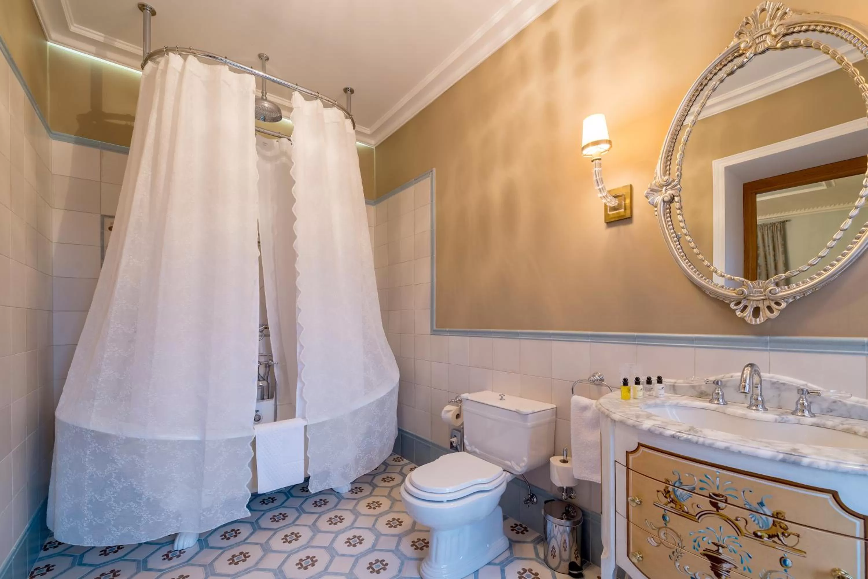 Shower, Bathroom in Schloss Fall, Keila-Joa