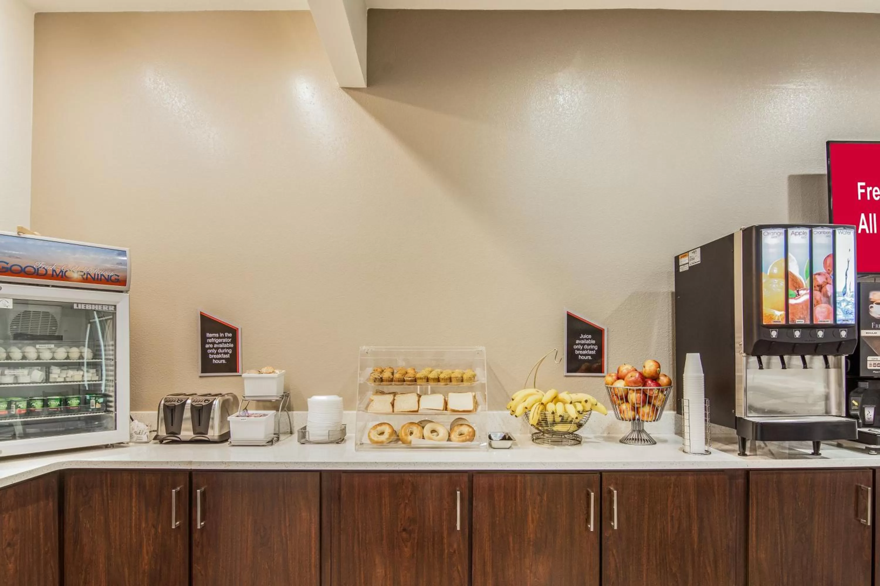 Breakfast in Red Roof Inn Panama City