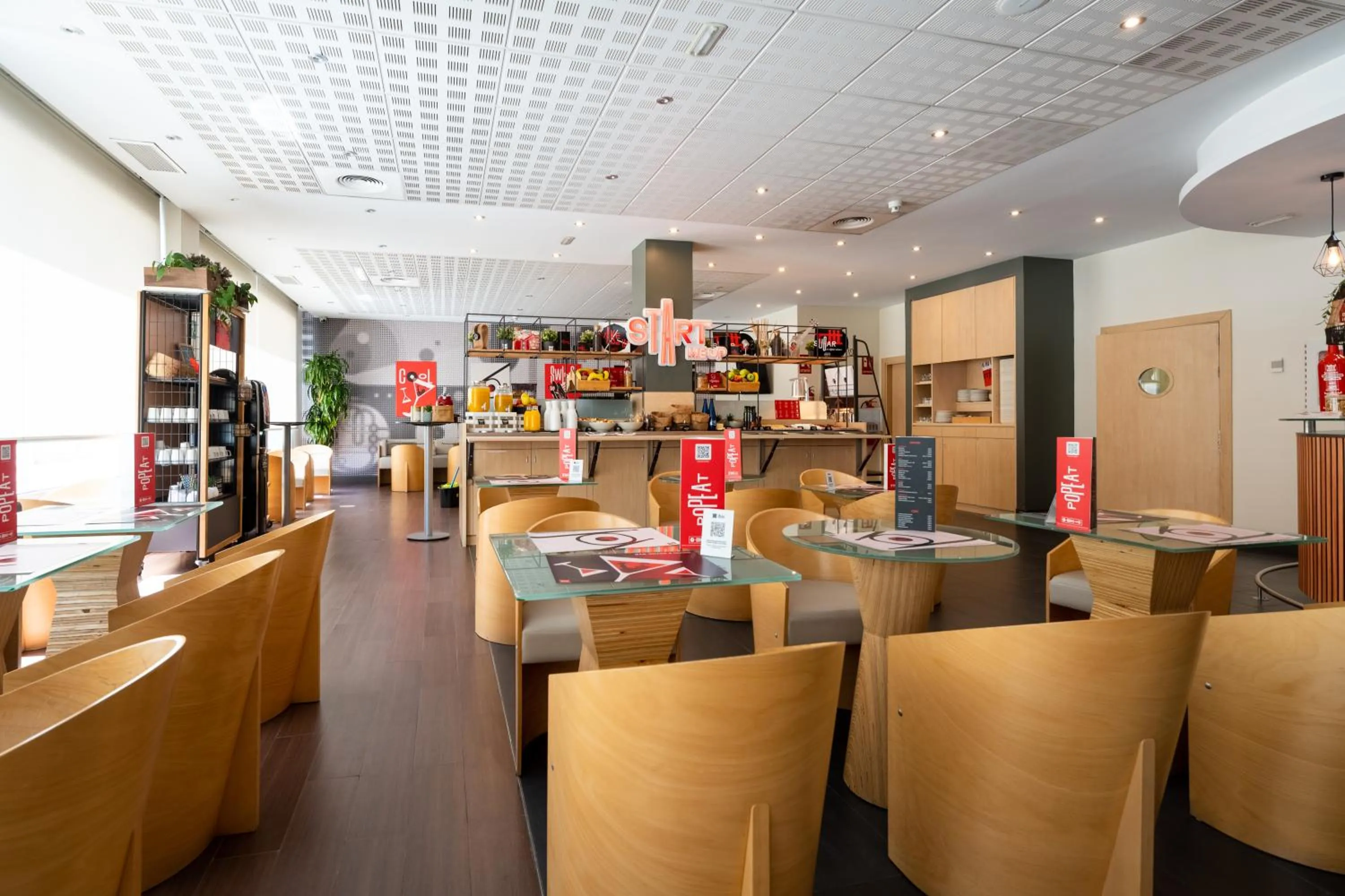 Living room in Ibis Madrid Alcobendas