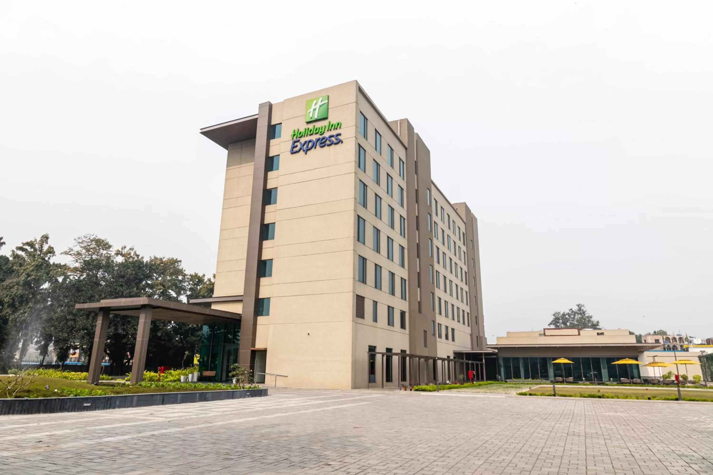 Property building in Holiday Inn Express Kolkata Airport by IHG