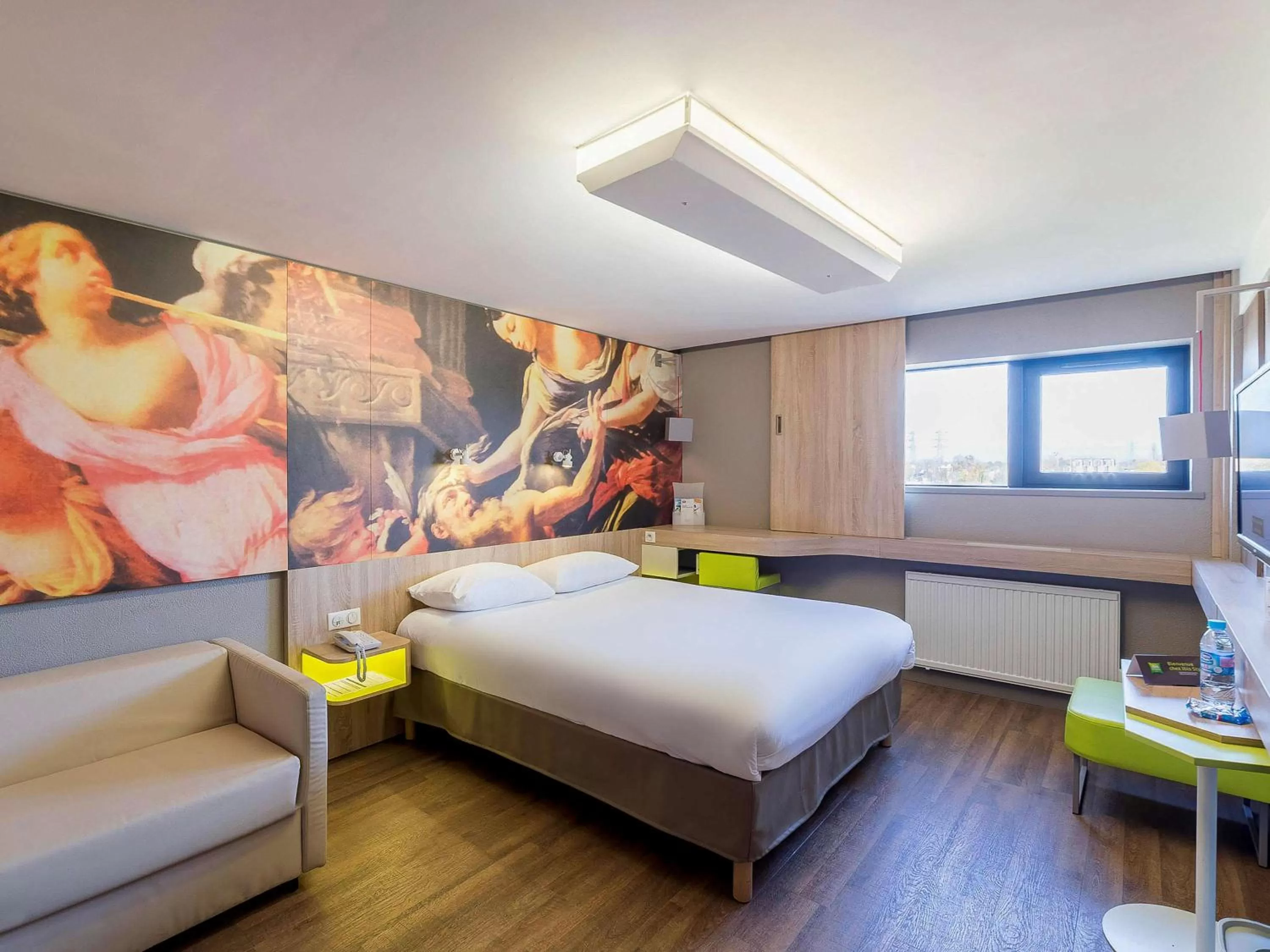 Photo of the whole room, Bed in Ibis Styles Lille Marcq En Baroeul