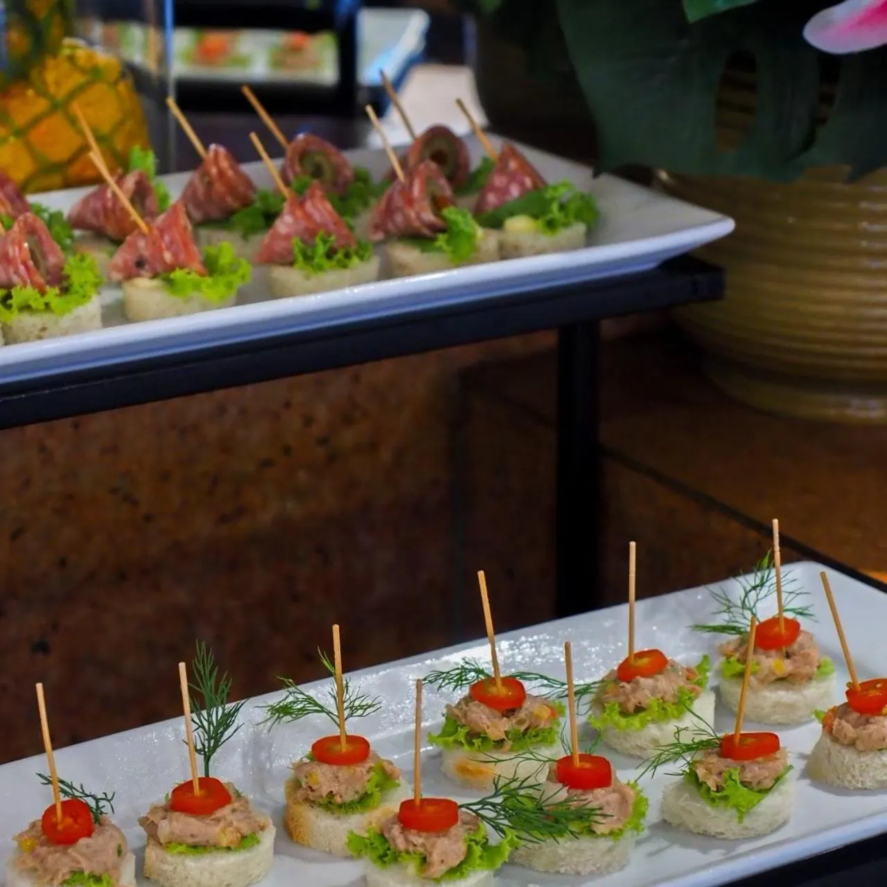 Restaurant/places to eat in Bangkok Palace Hotel