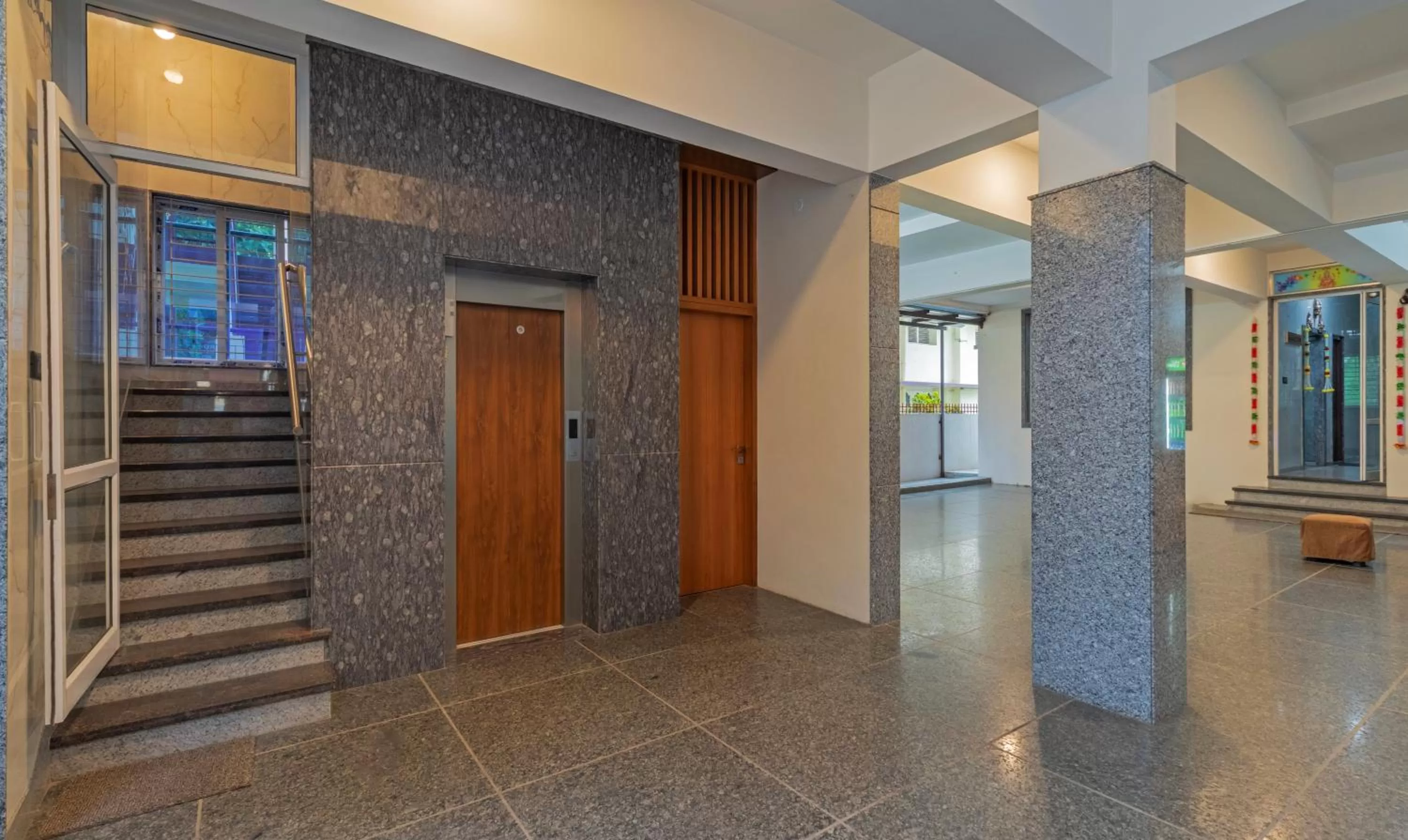 elevator in Treebo Pranav Park