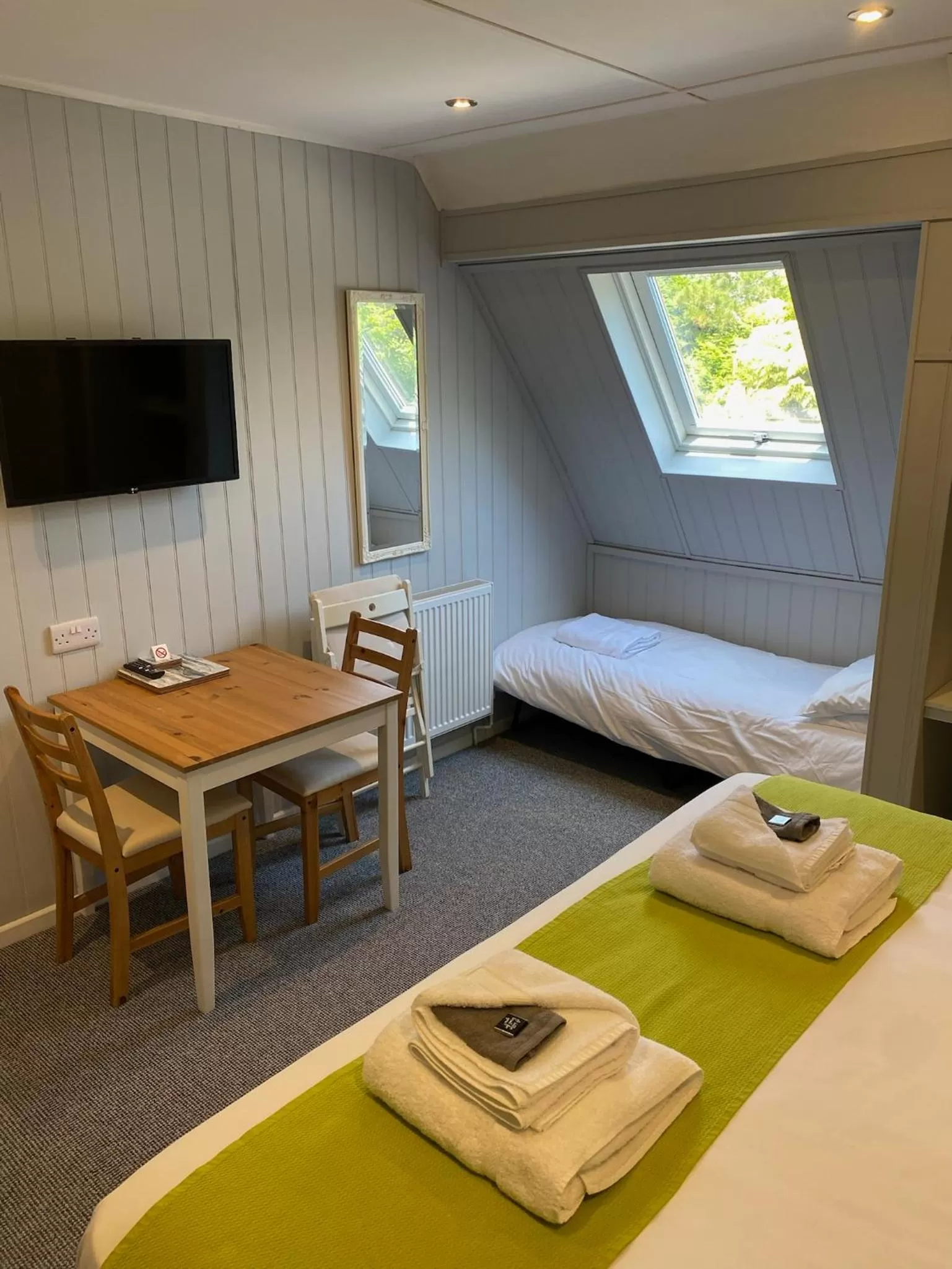 Bed in Petherton Cottage Studios