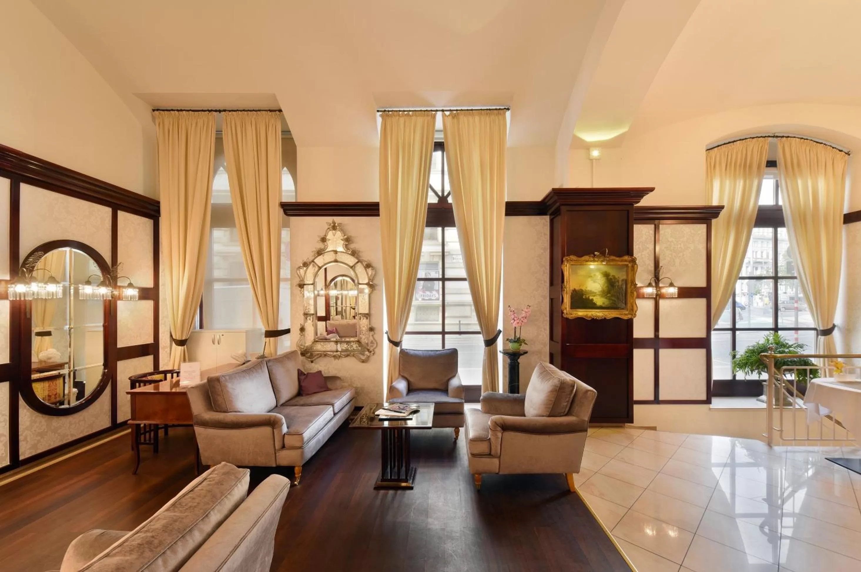 Lobby or reception in Hotel Am Schubertring