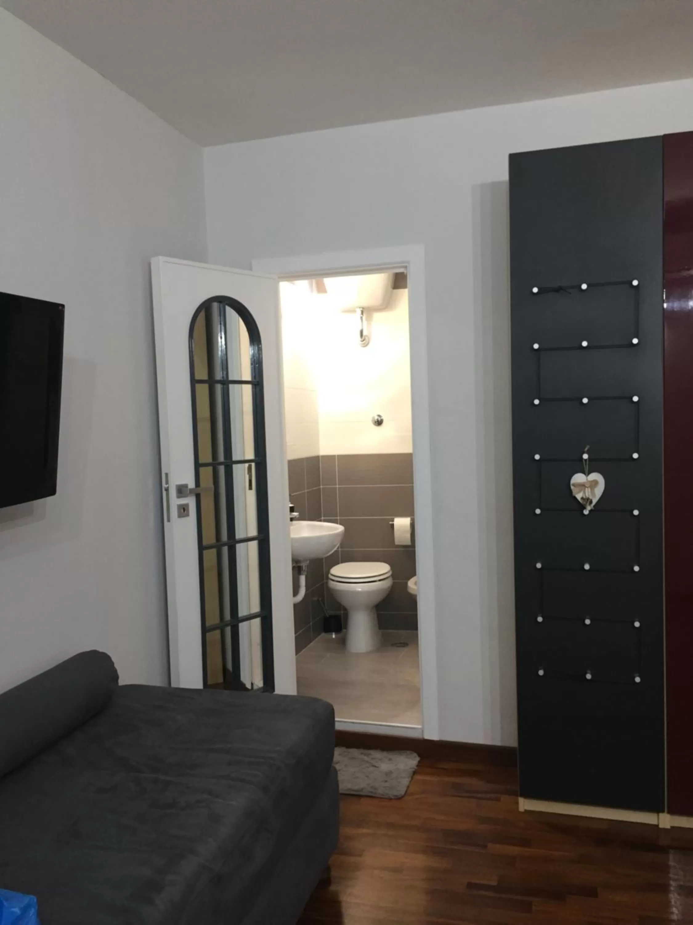 Bathroom, Seating Area in Mapi Room