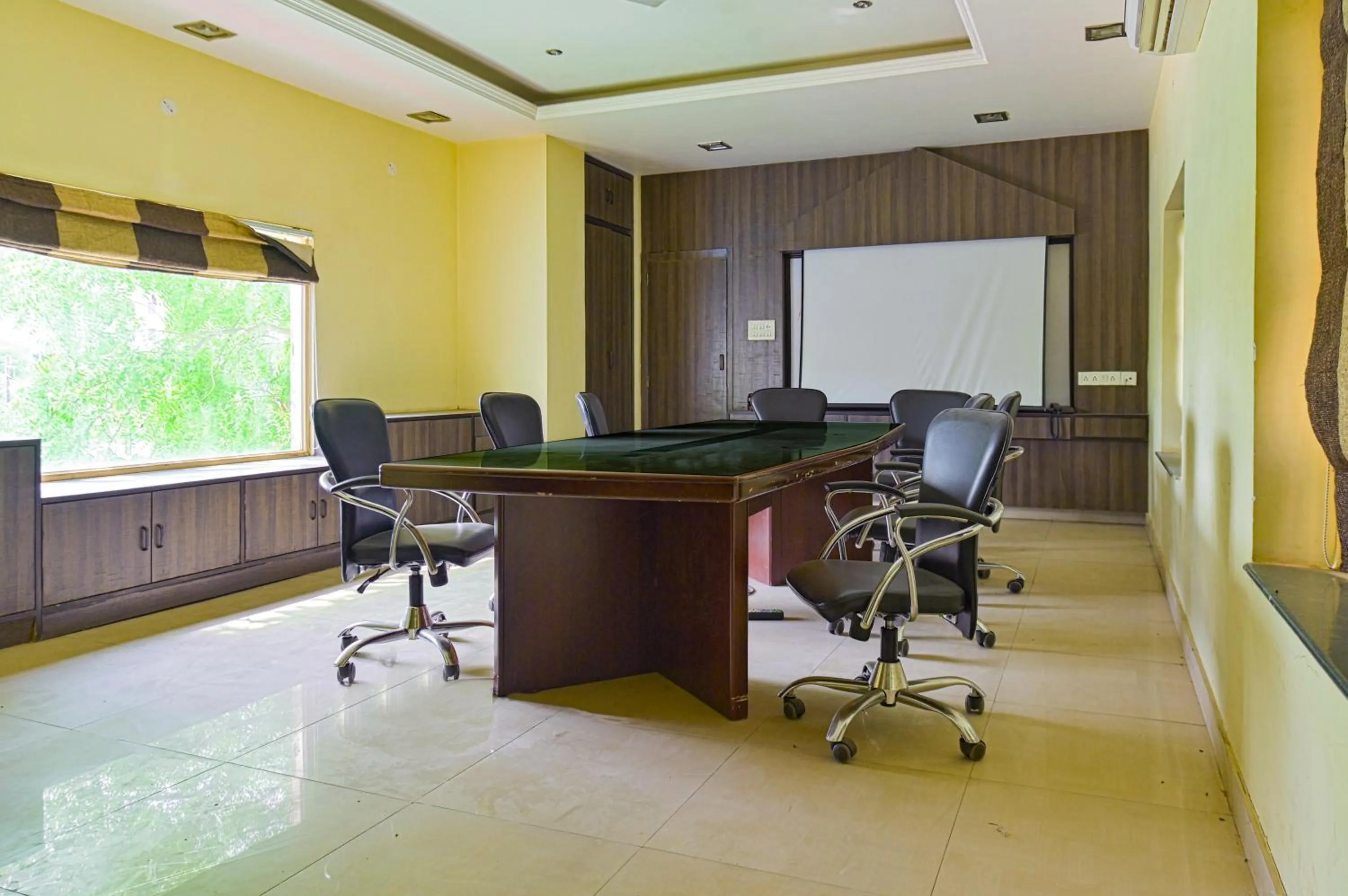 Meeting/conference room in The Byke Boutique - Hotel Grassfield, Jaipur
