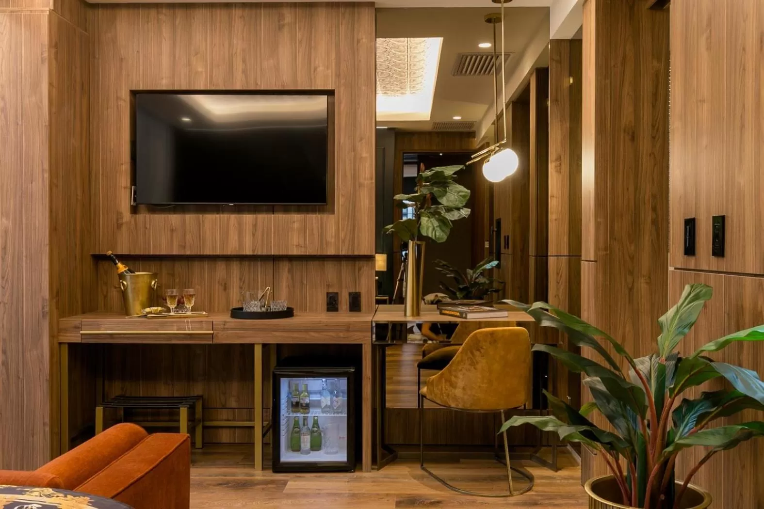 TV and multimedia in Hotel Marquee Medellín