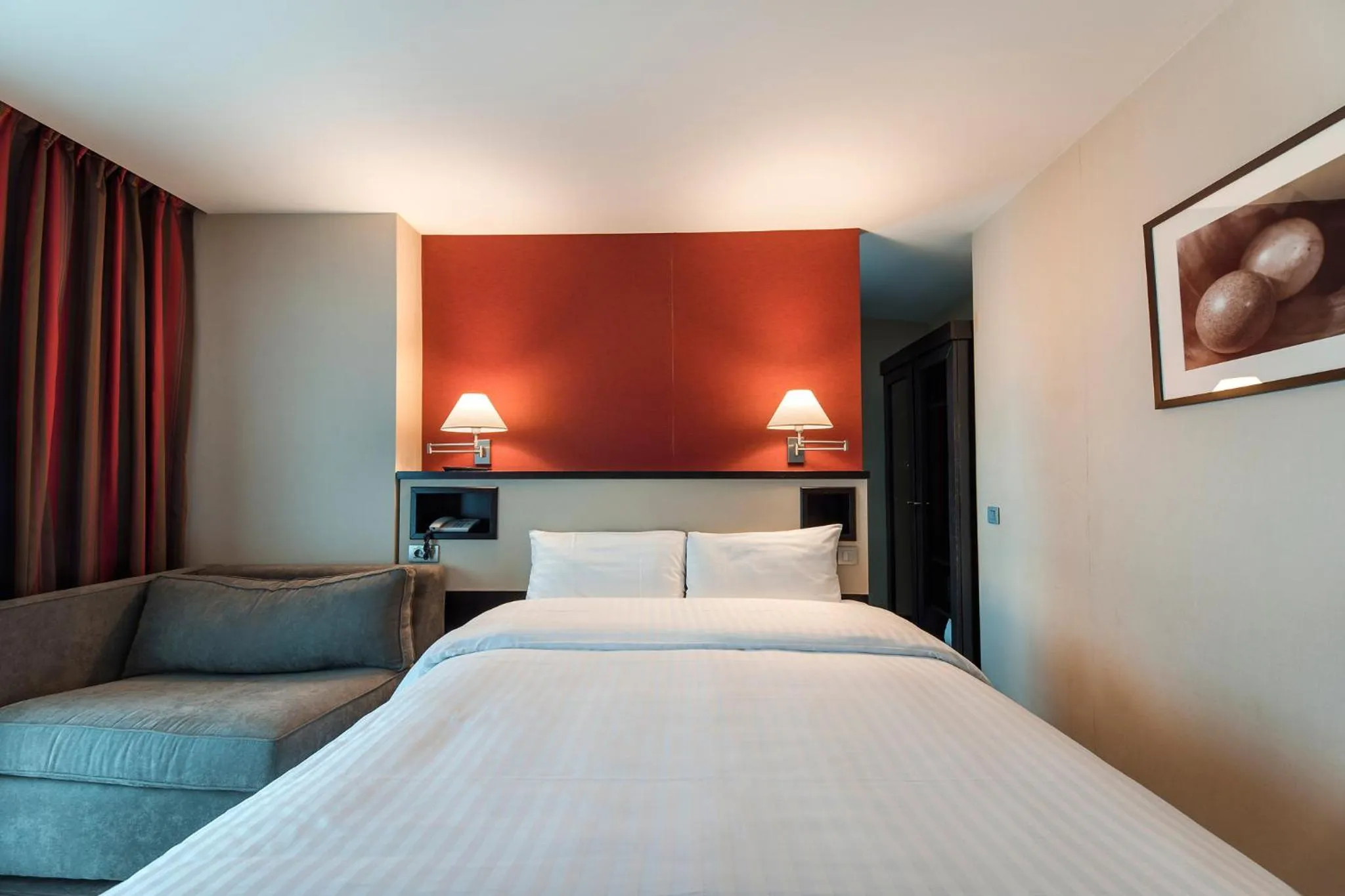 Standard Double Room in Hotel CH Bucharest